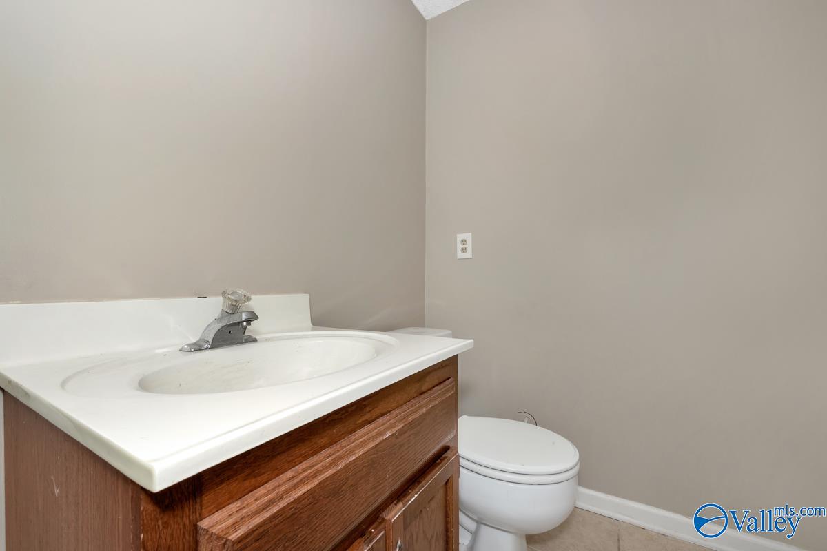 9046 Sugar Tree Trail