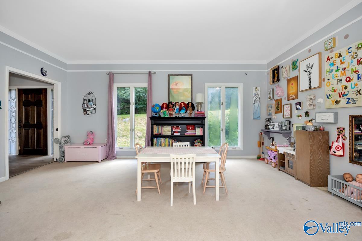 9046 Sugar Tree Trail