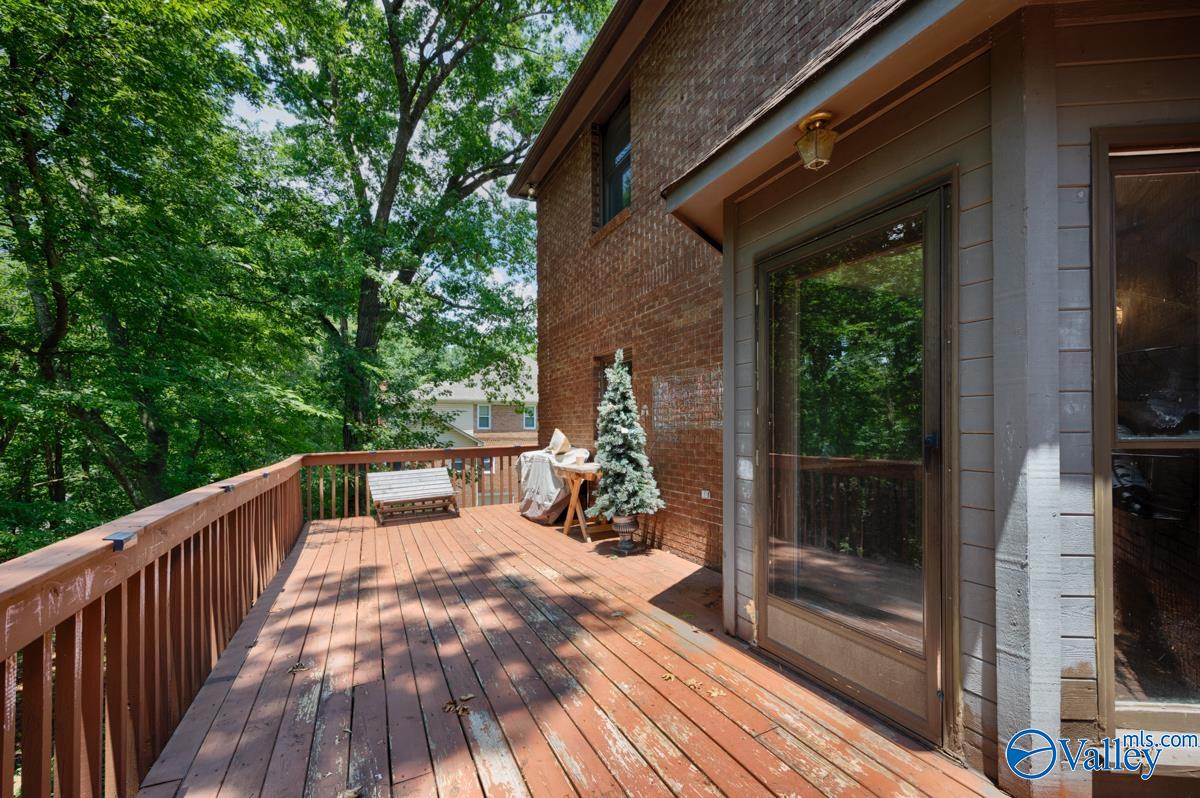 9046 Sugar Tree Trail
