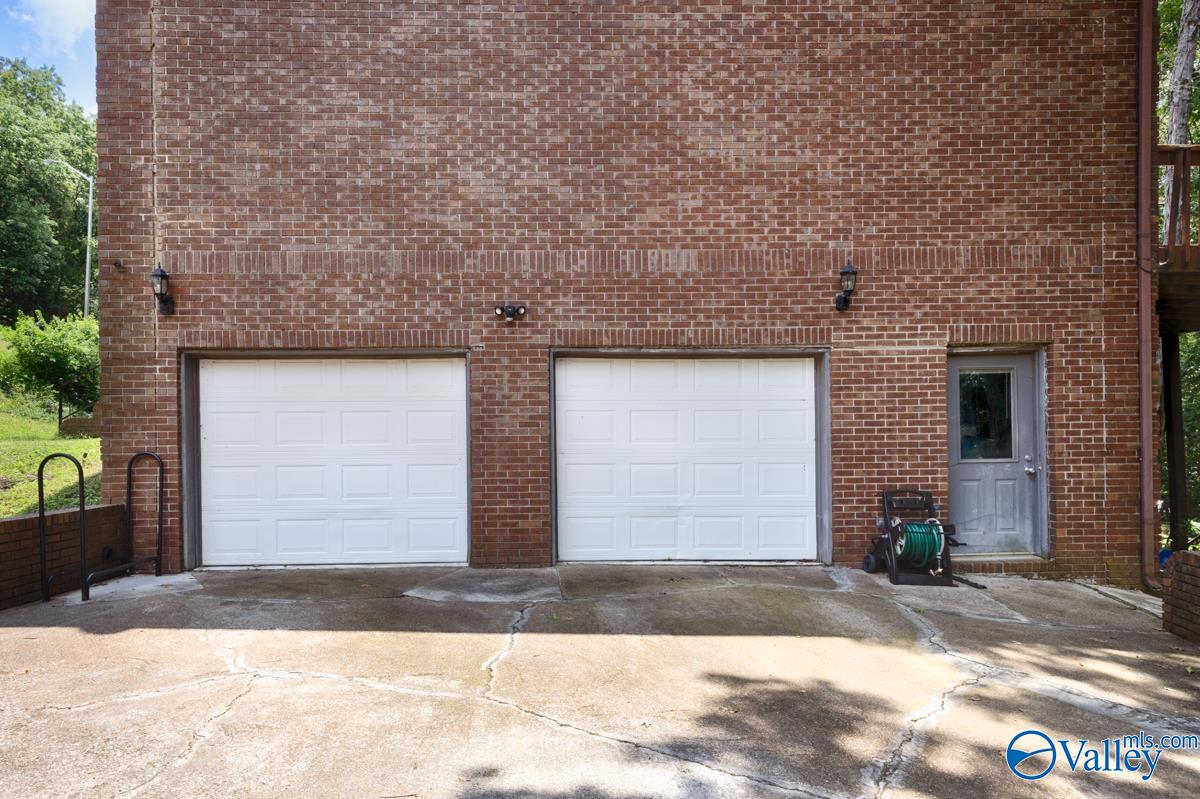 9046 Sugar Tree Trail