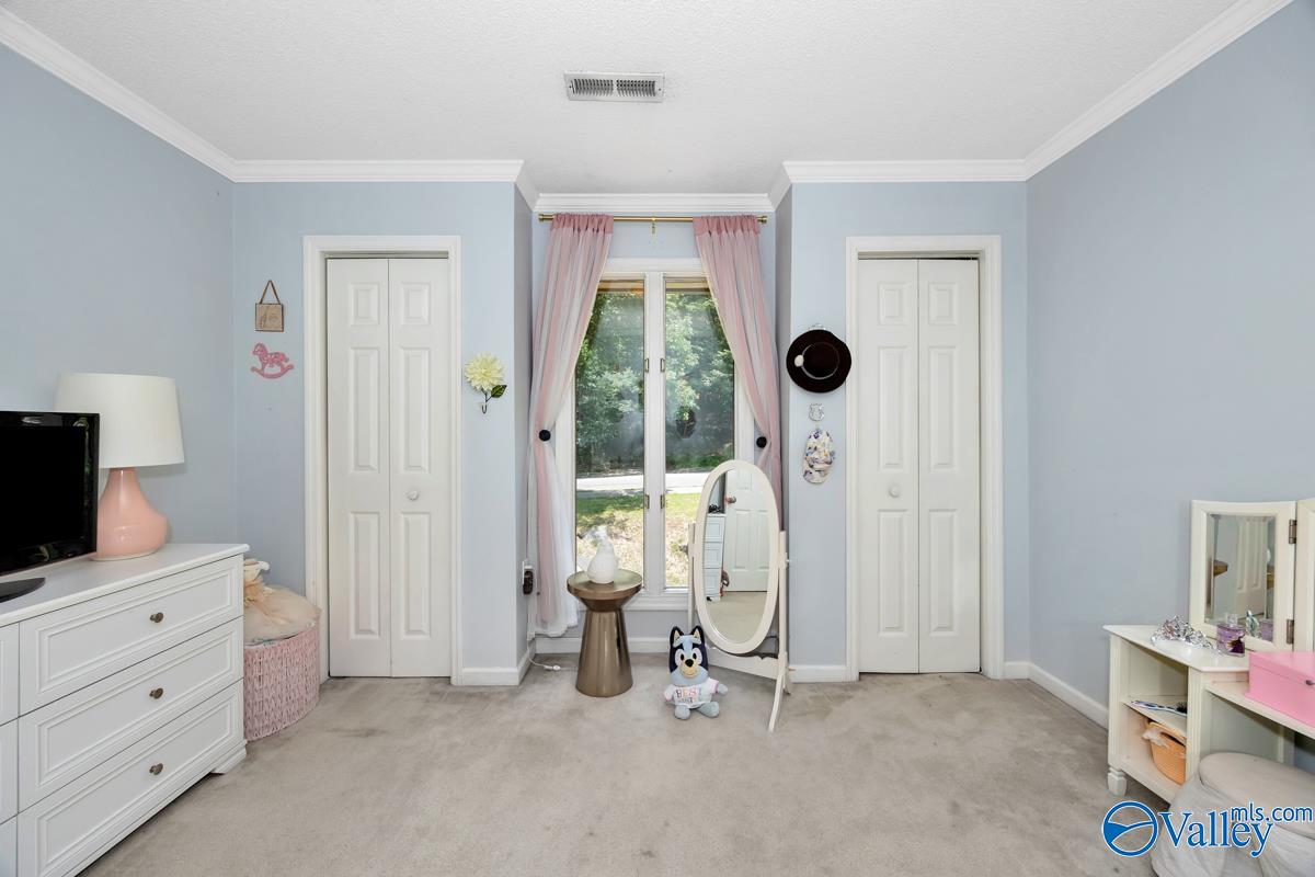 9046 Sugar Tree Trail