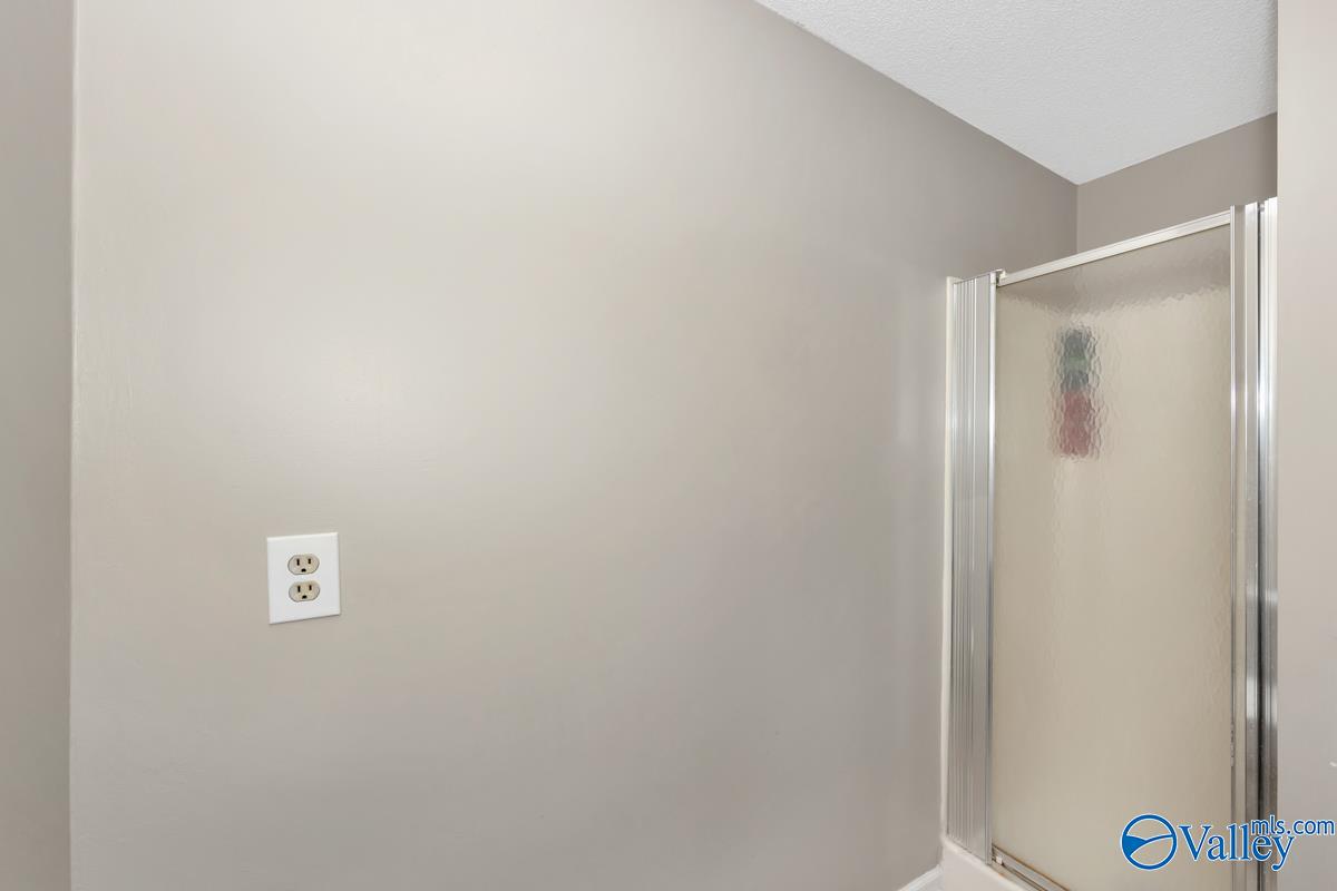 9046 Sugar Tree Trail