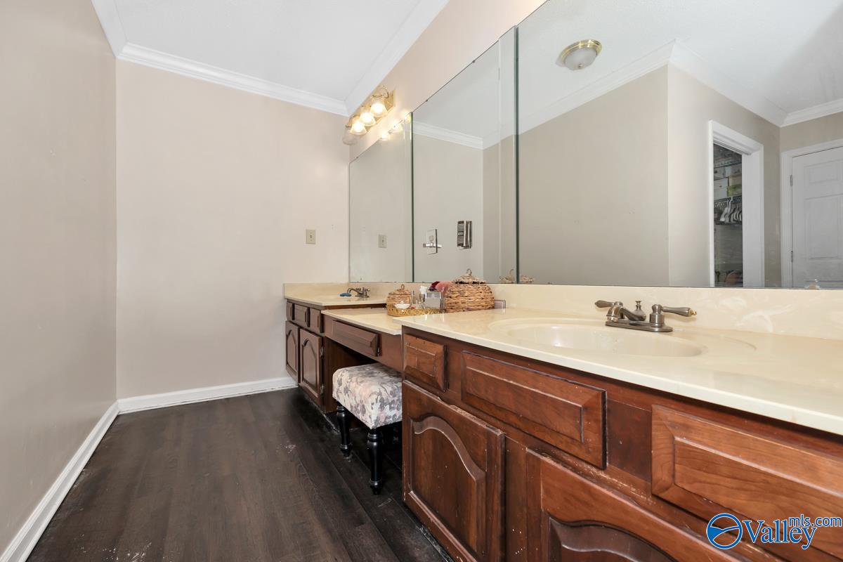 9046 Sugar Tree Trail