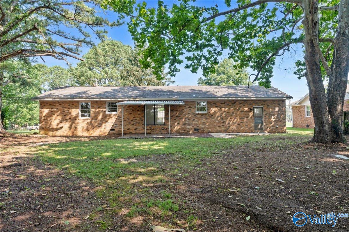 2622 Dry Creek Drive