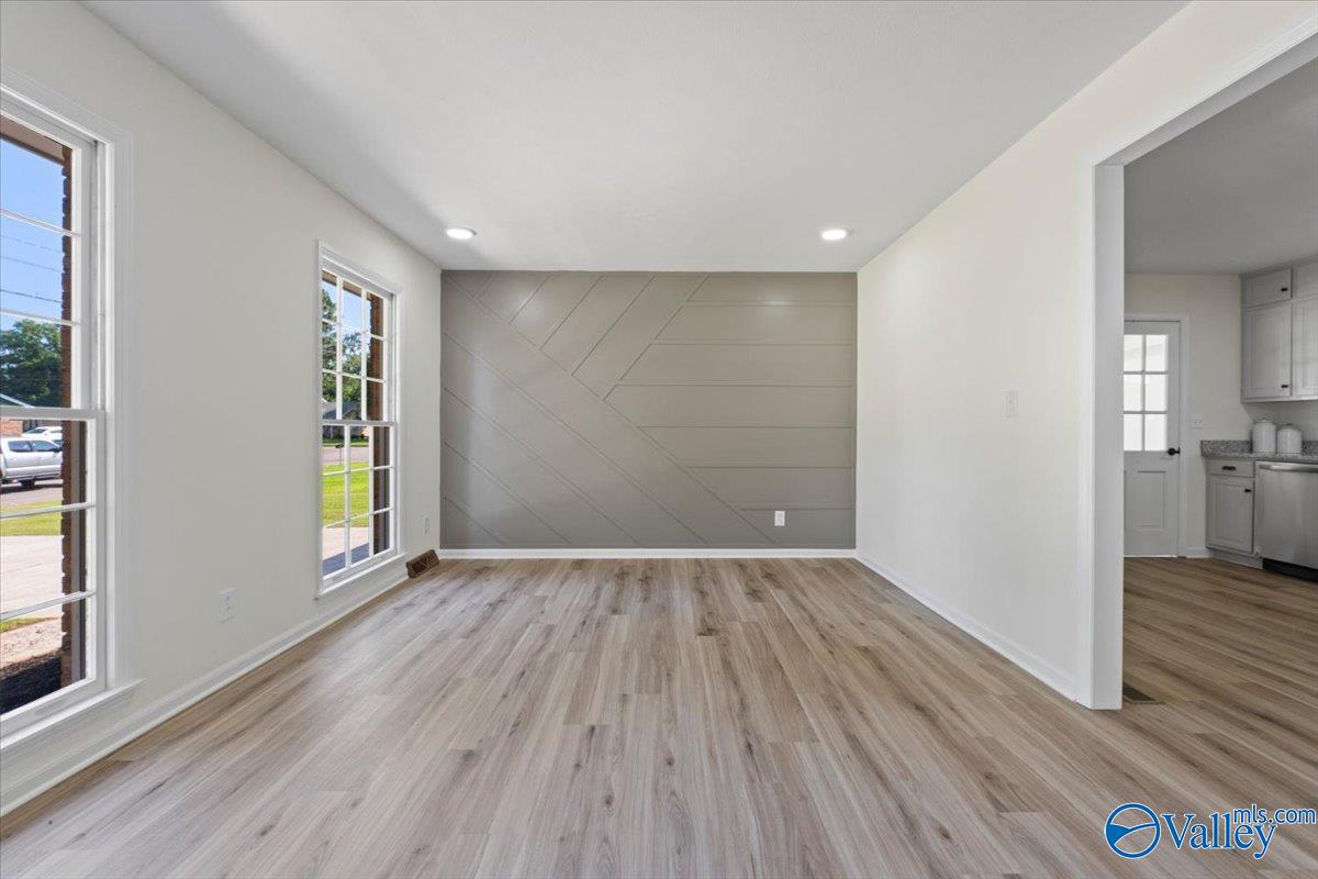 2622 Dry Creek Drive