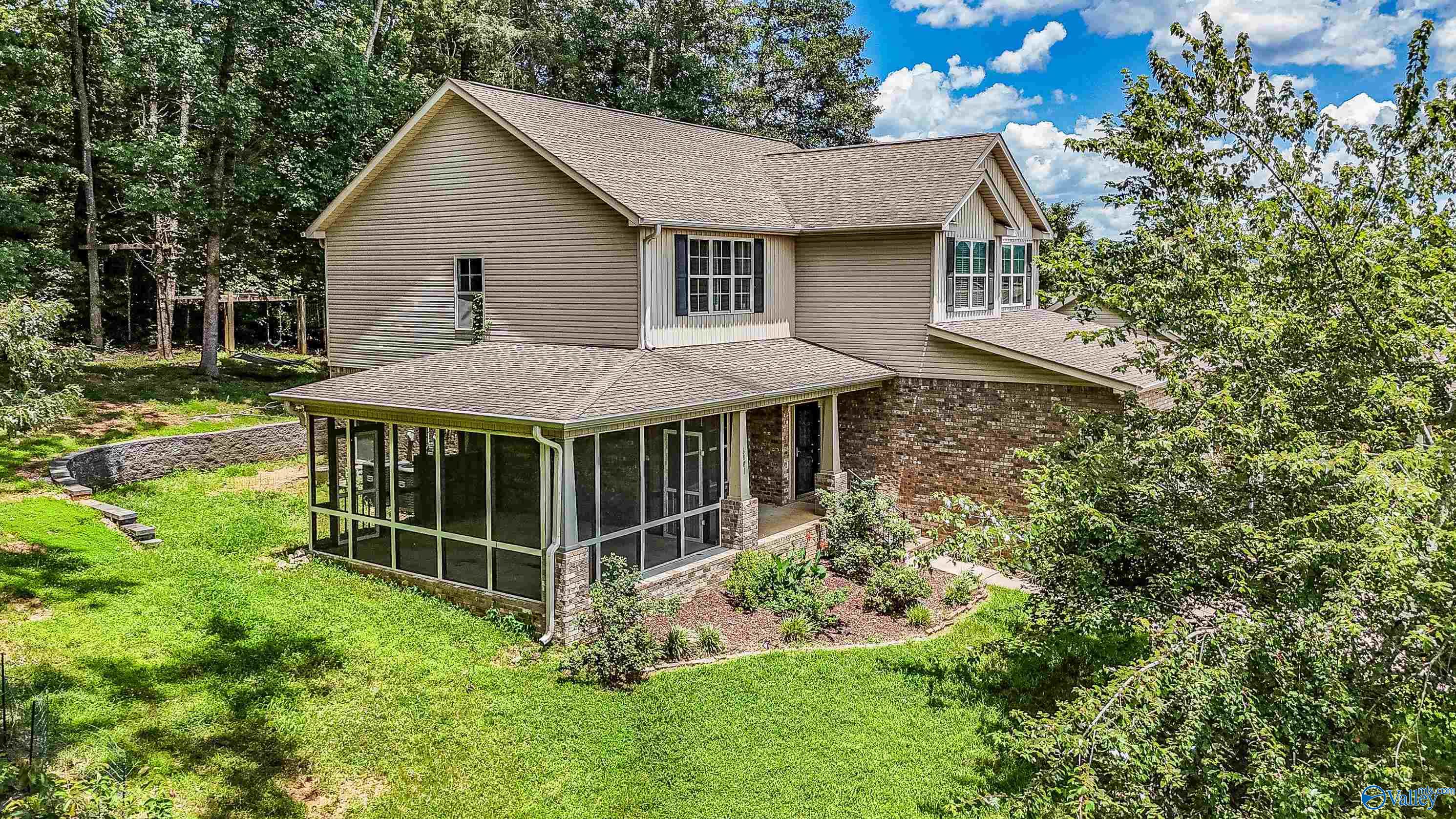 6801 Wintercrest Way SE