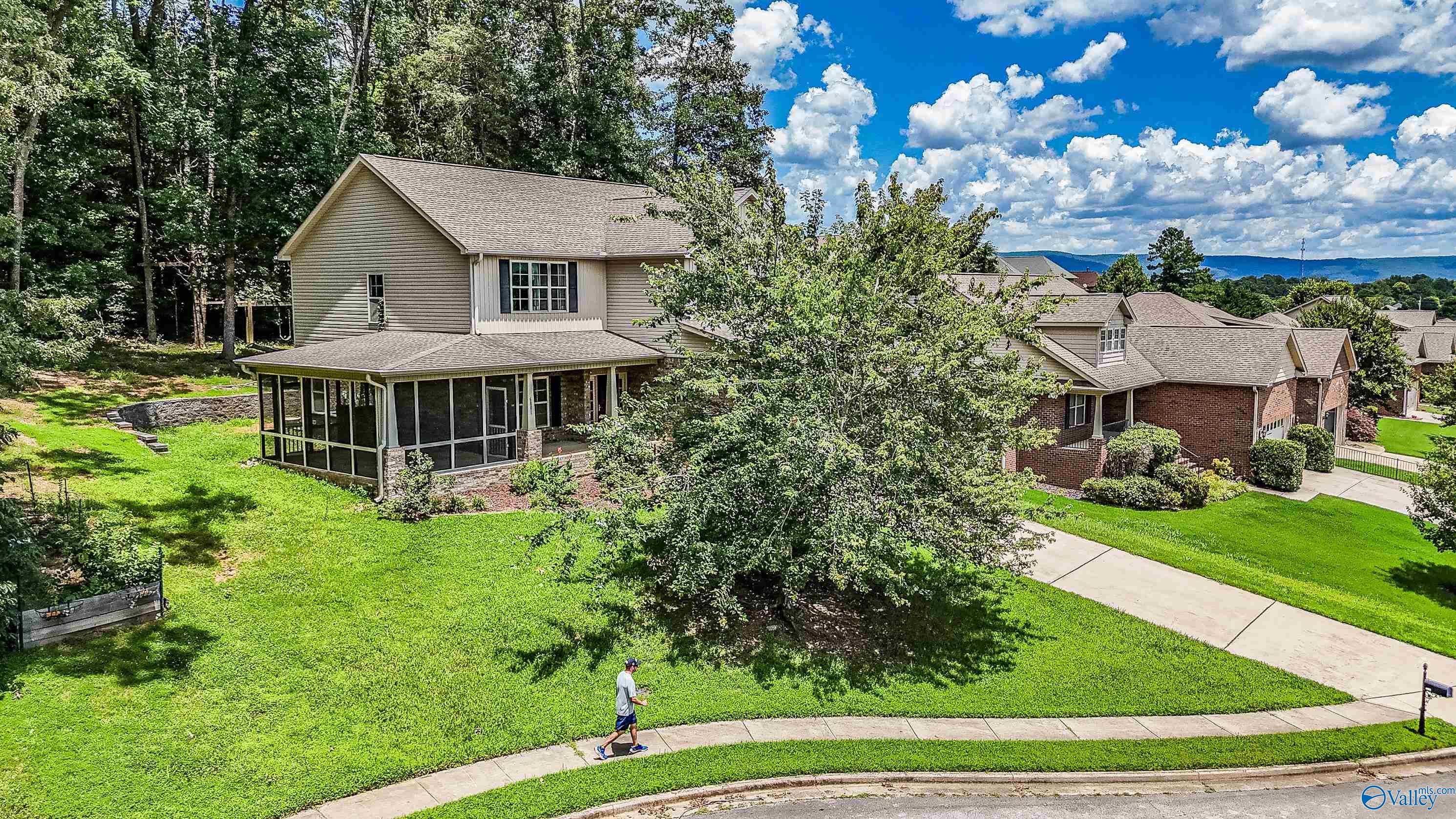 6801 Wintercrest Way SE