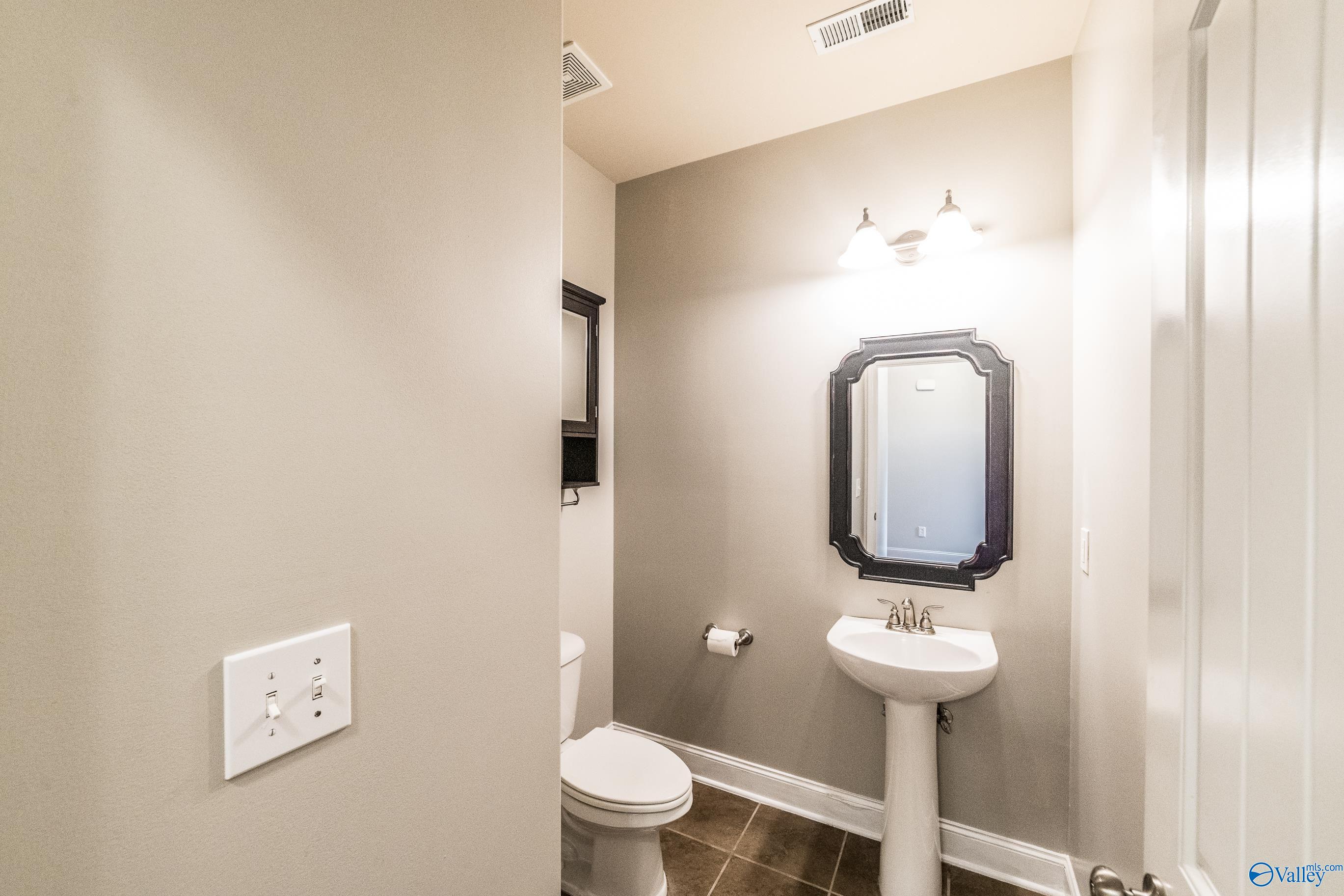 6801 Wintercrest Way SE