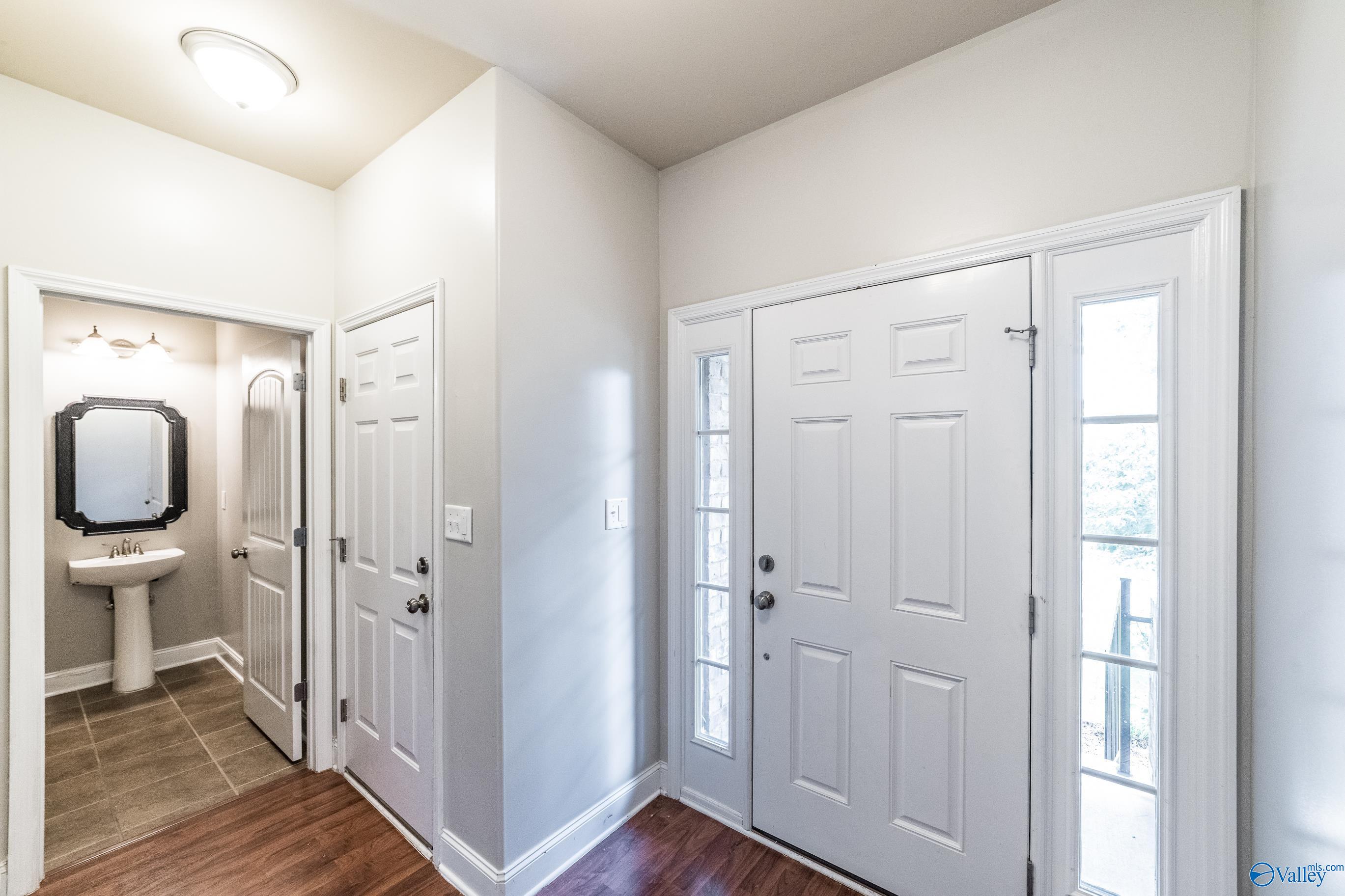 6801 Wintercrest Way SE