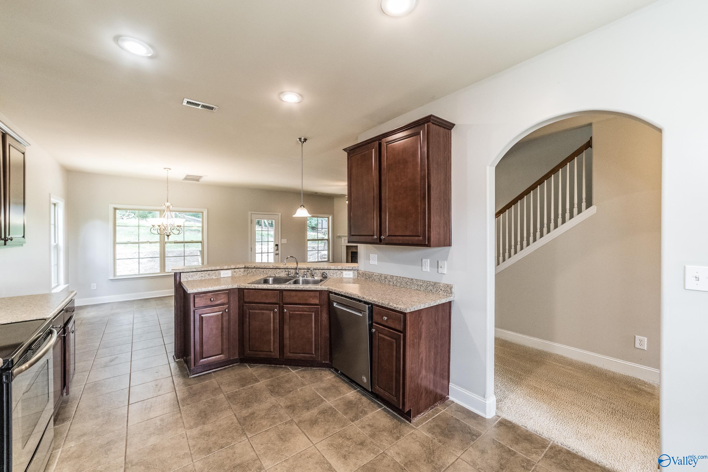 6801 Wintercrest Way SE