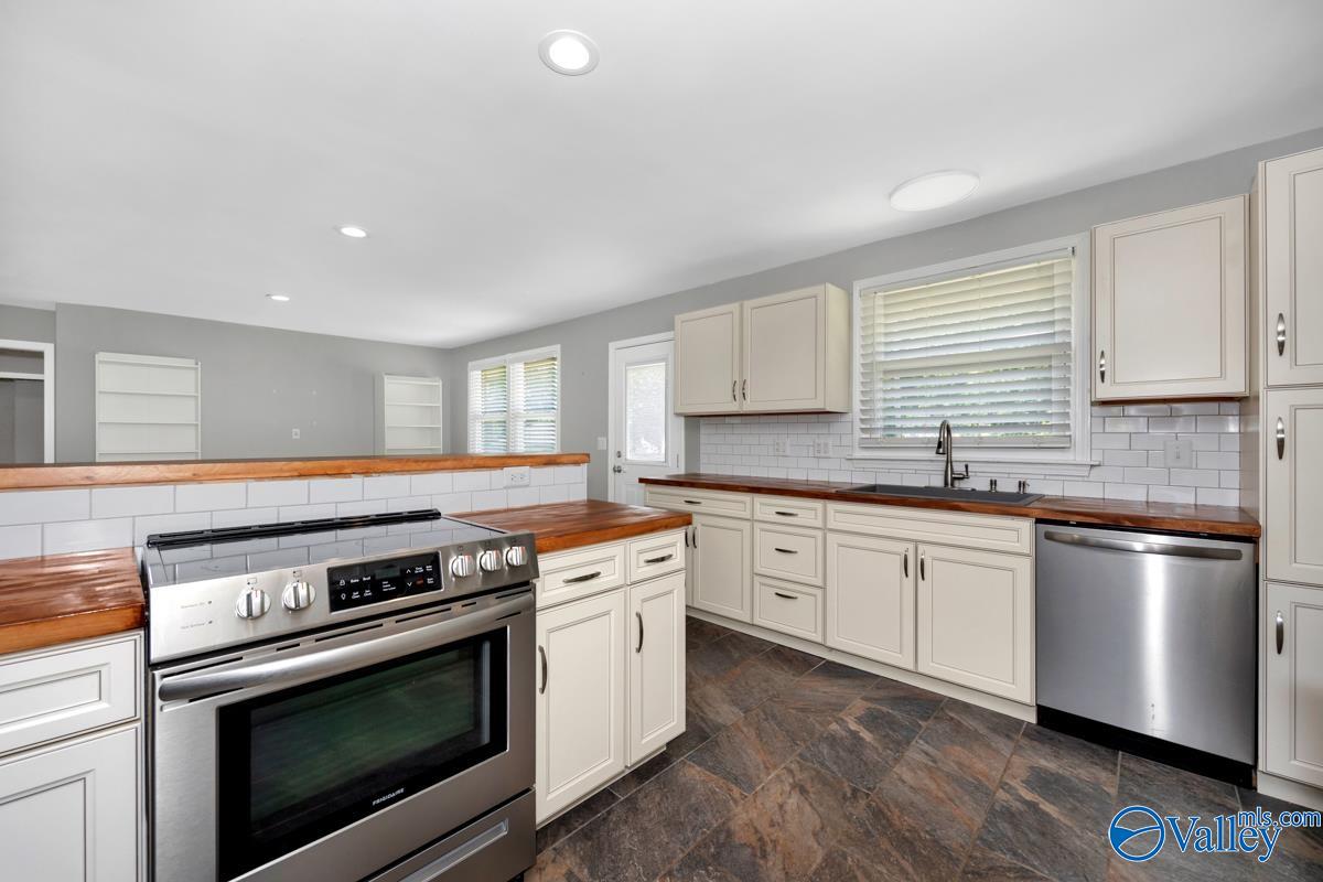 6412 Chadwell Road SW