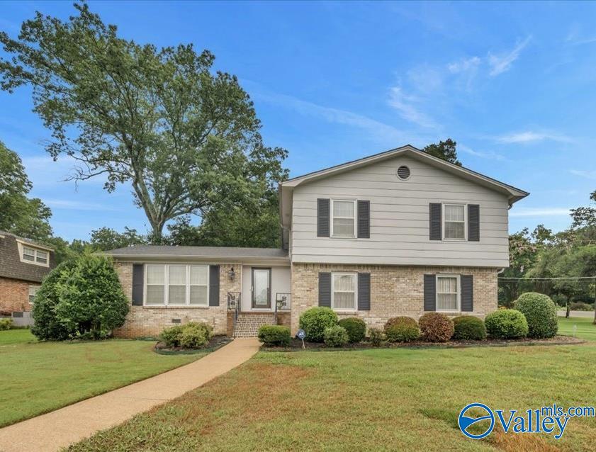 1900 Randy Court NE