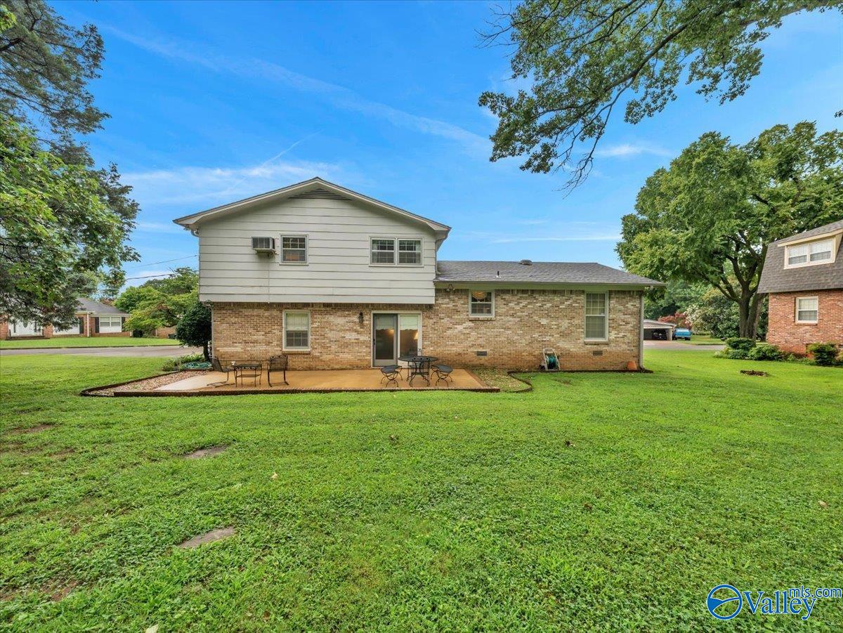 1900 Randy Court NE