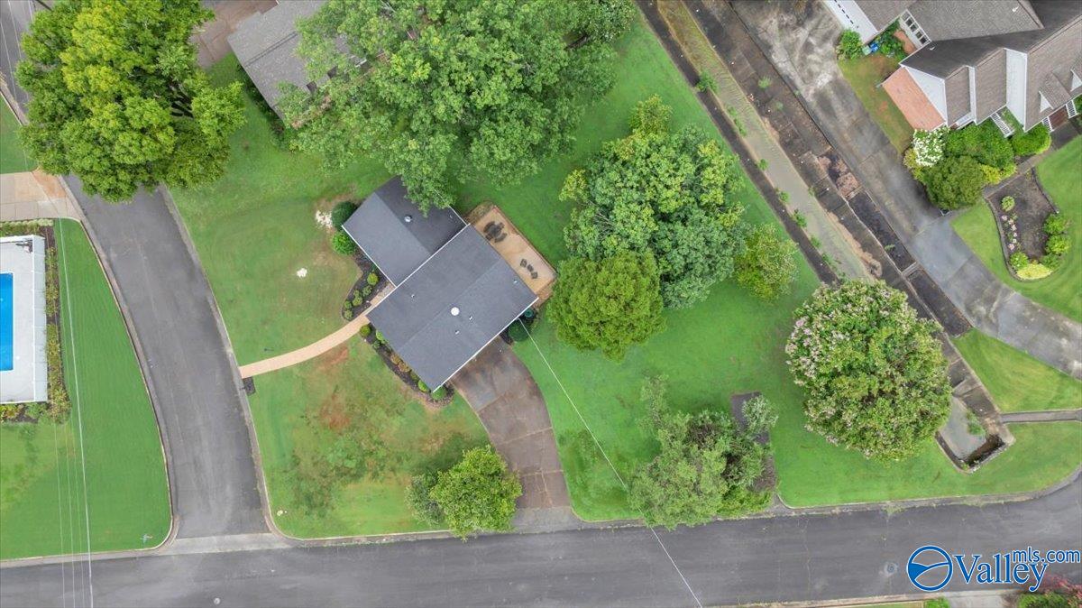 1900 Randy Court NE