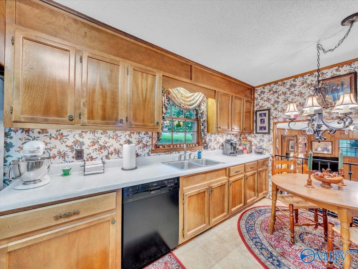 1900 Randy Court NE