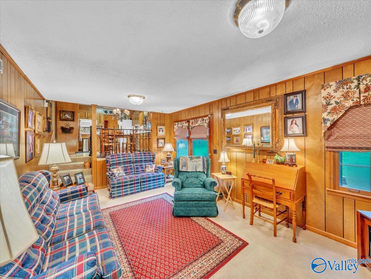 1900 Randy Court NE