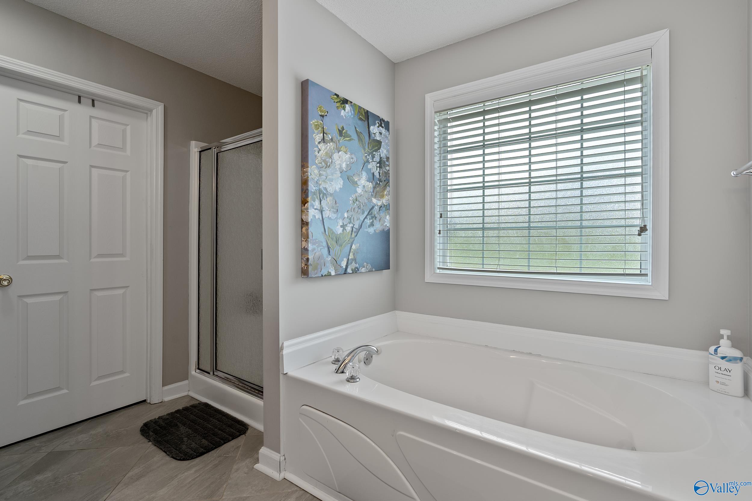 152 Valley Stone Road NE