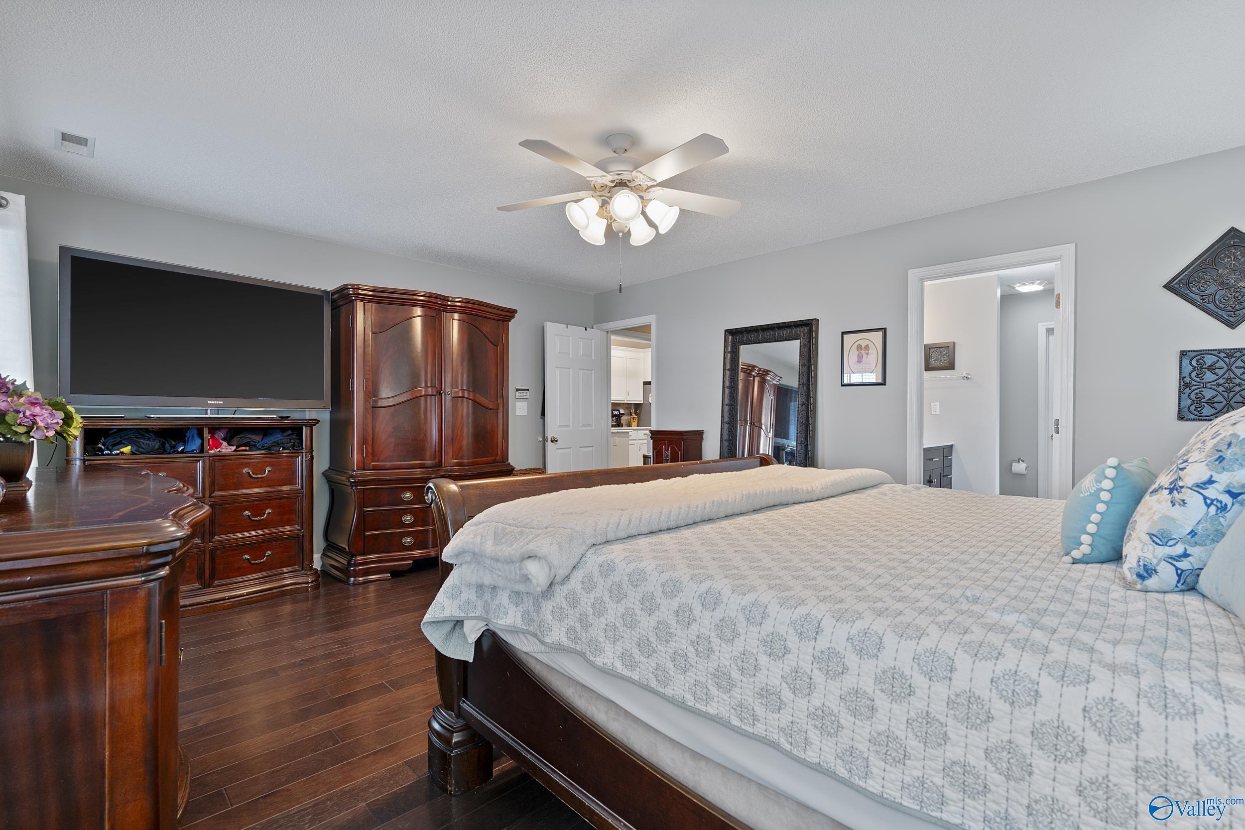 152 Valley Stone Road NE