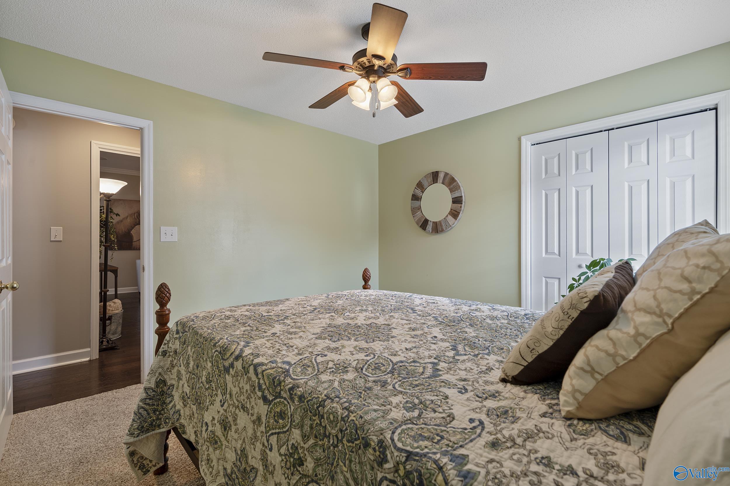 152 Valley Stone Road NE