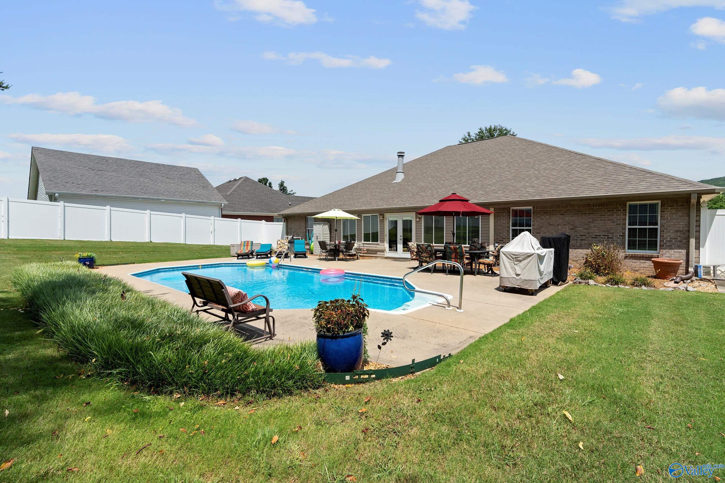 152 Valley Stone Road NE