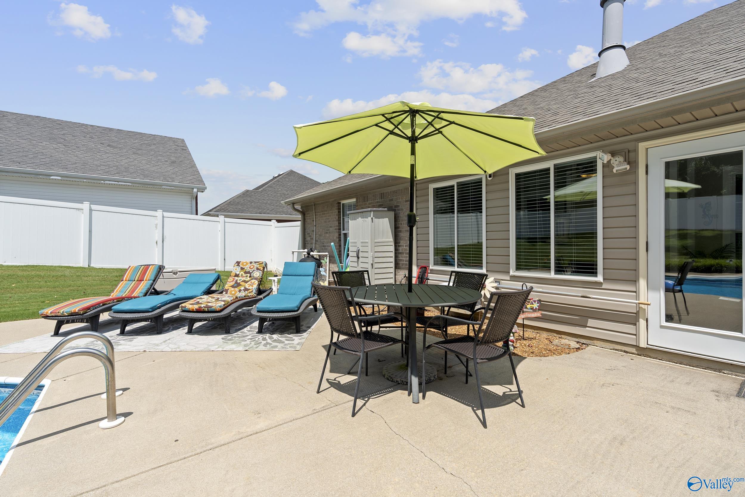 152 Valley Stone Road NE