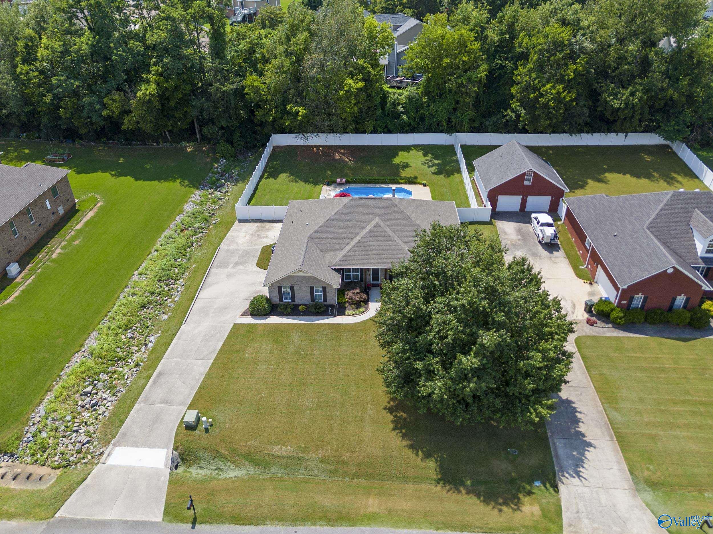 152 Valley Stone Road NE