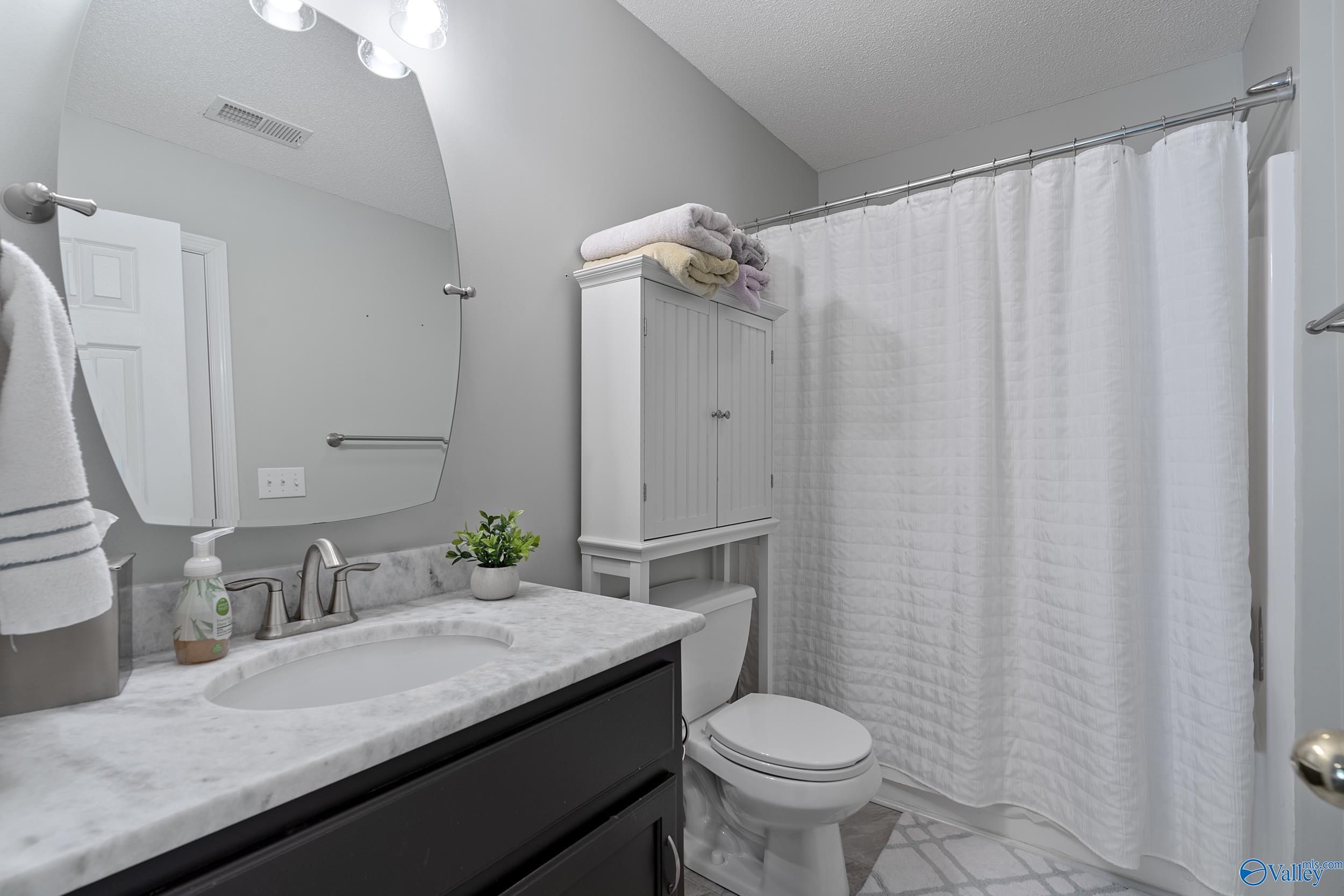 152 Valley Stone Road NE