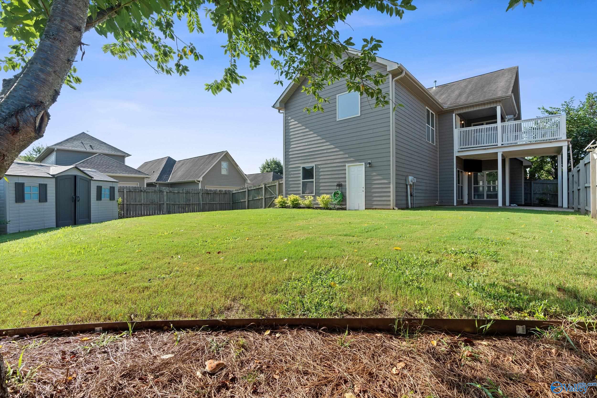 7041 Camrose Lane NW