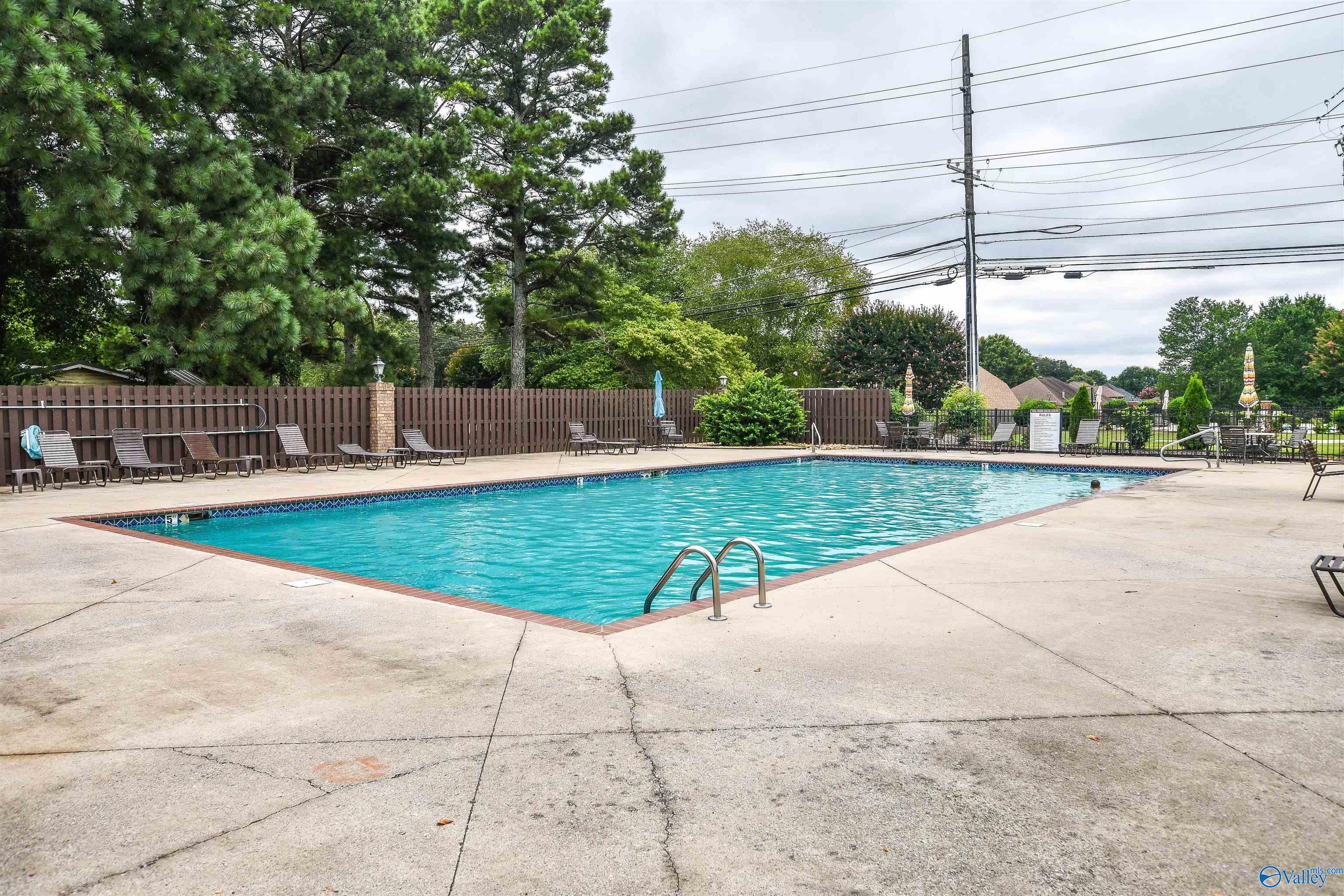 1014 Cresent Falls