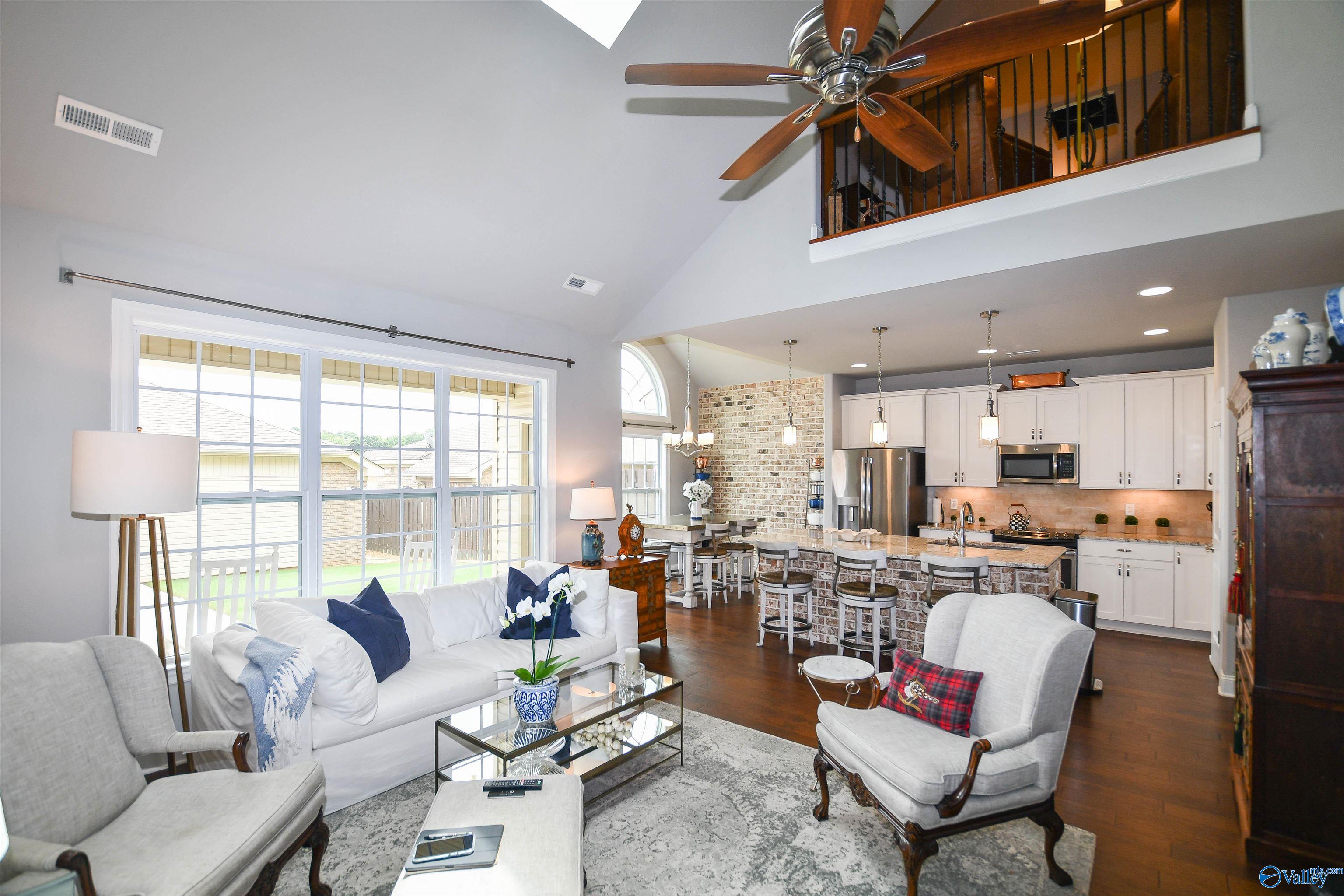 1014 Cresent Falls
