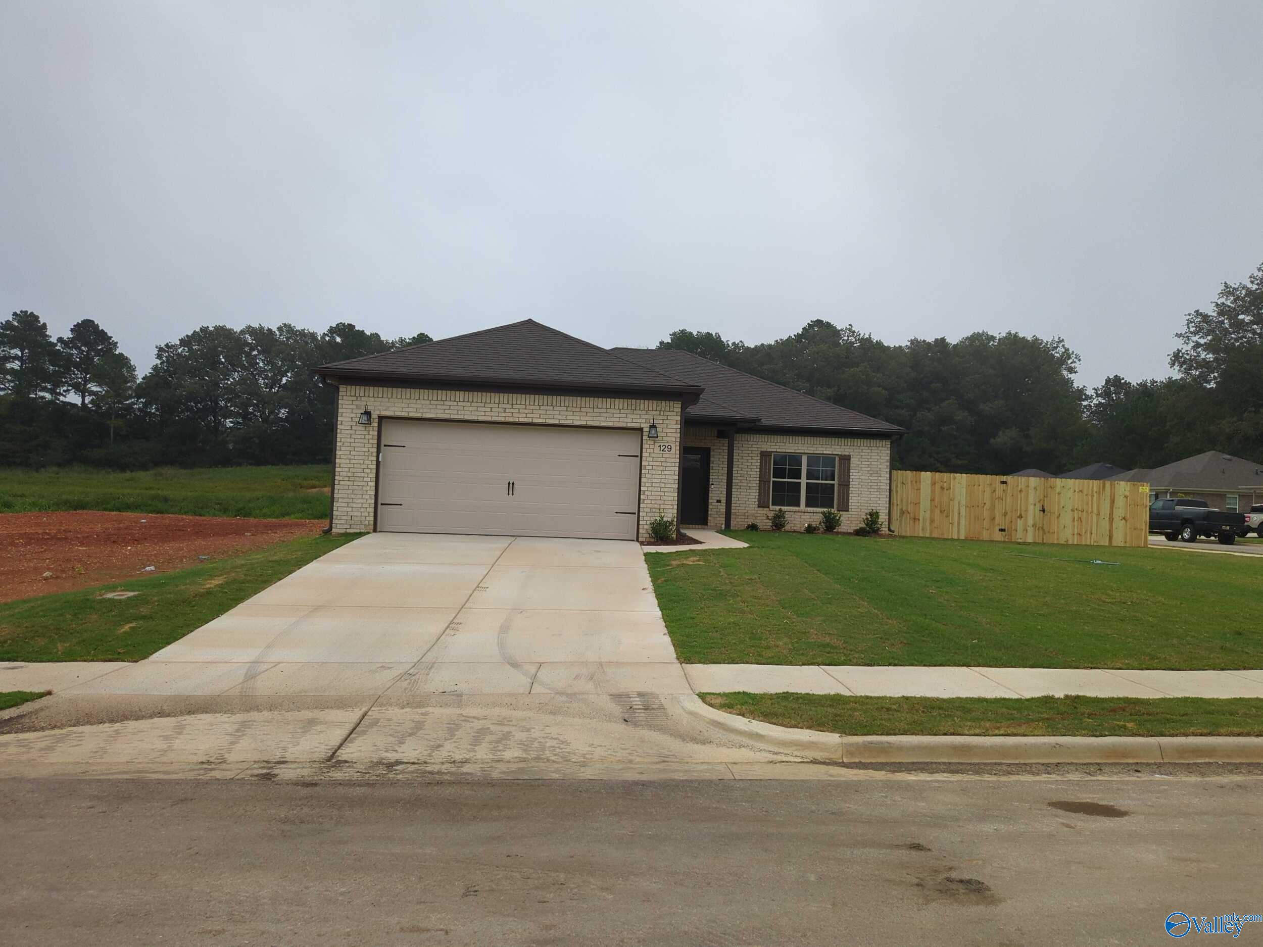 130 Jonboy Avenue