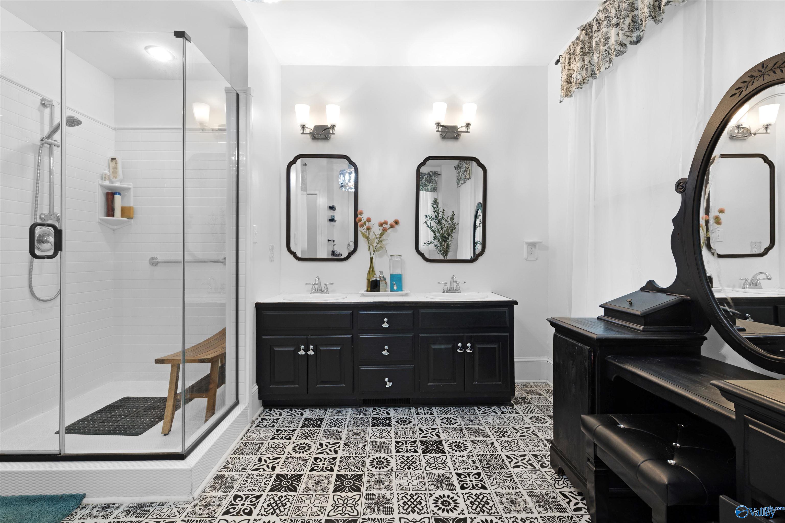 1125 Perkins Wood Road