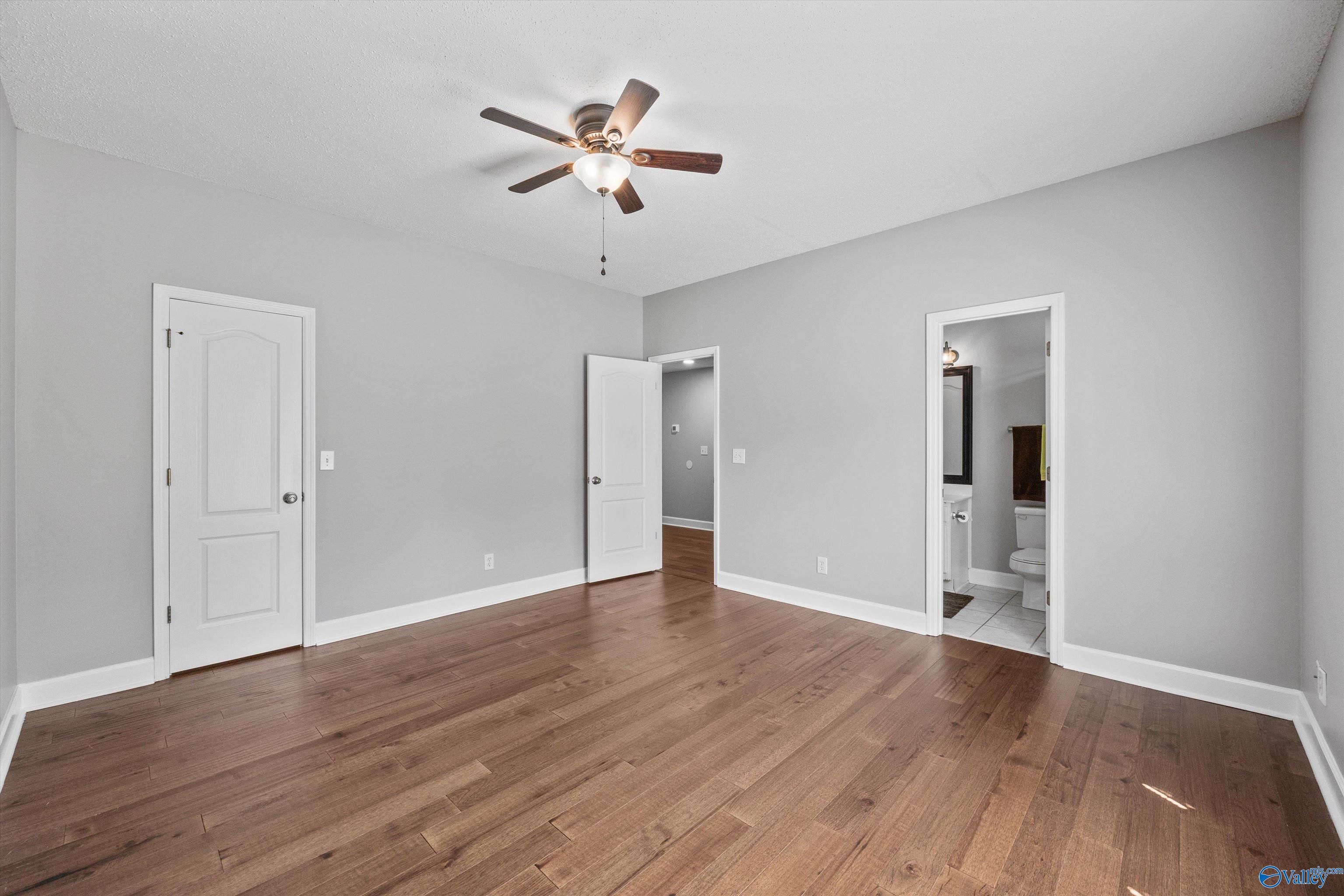 214 Cheval Circle SE