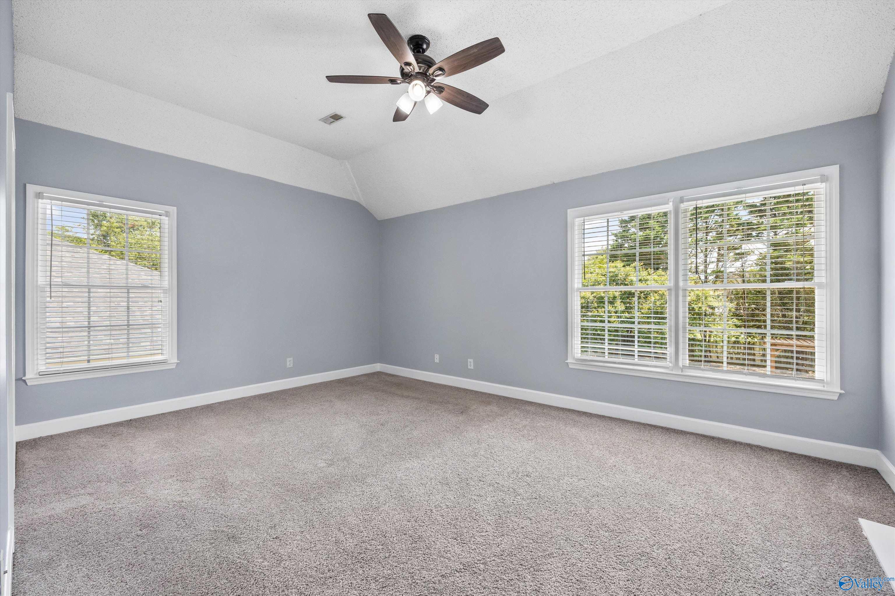 214 Cheval Circle SE