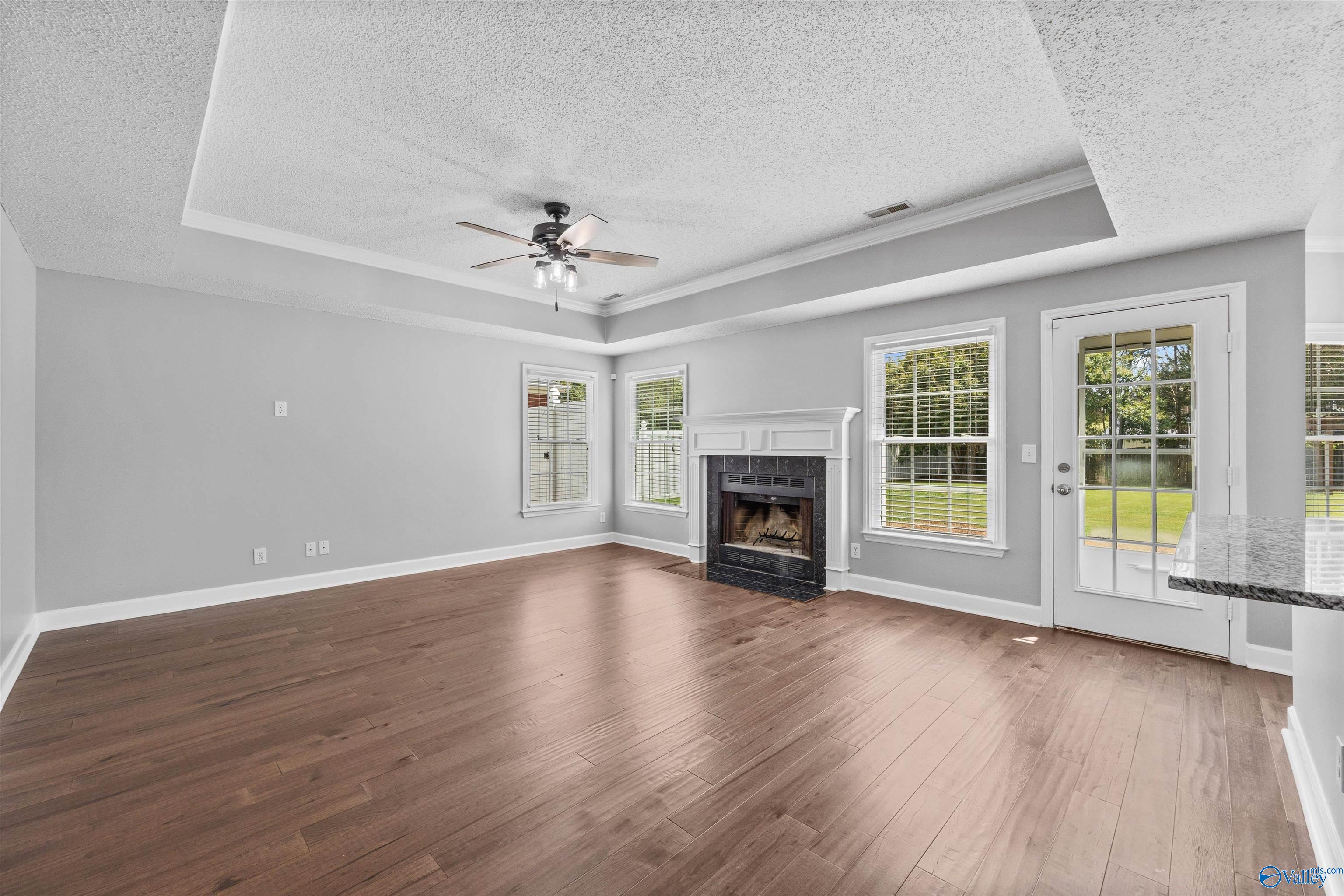 214 Cheval Circle SE