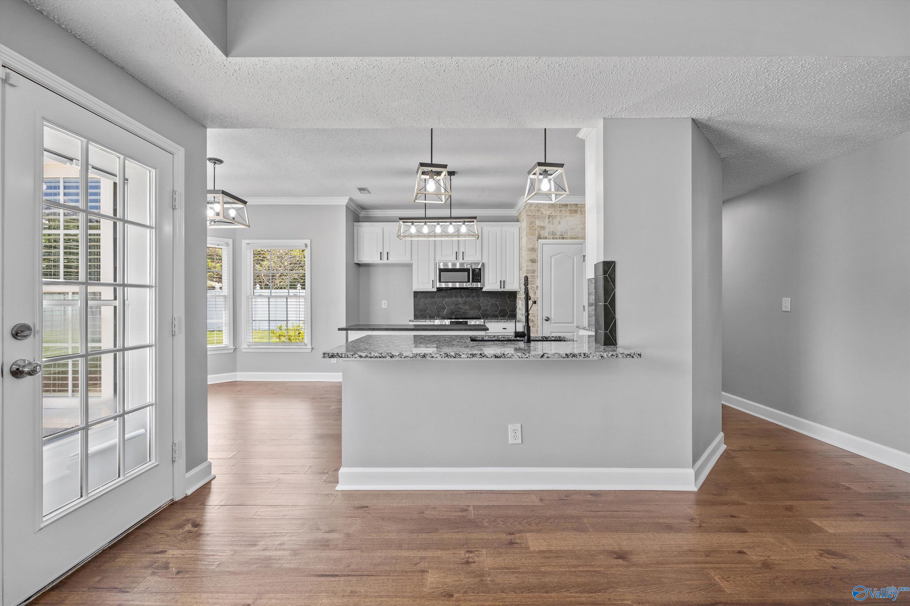 214 Cheval Circle SE