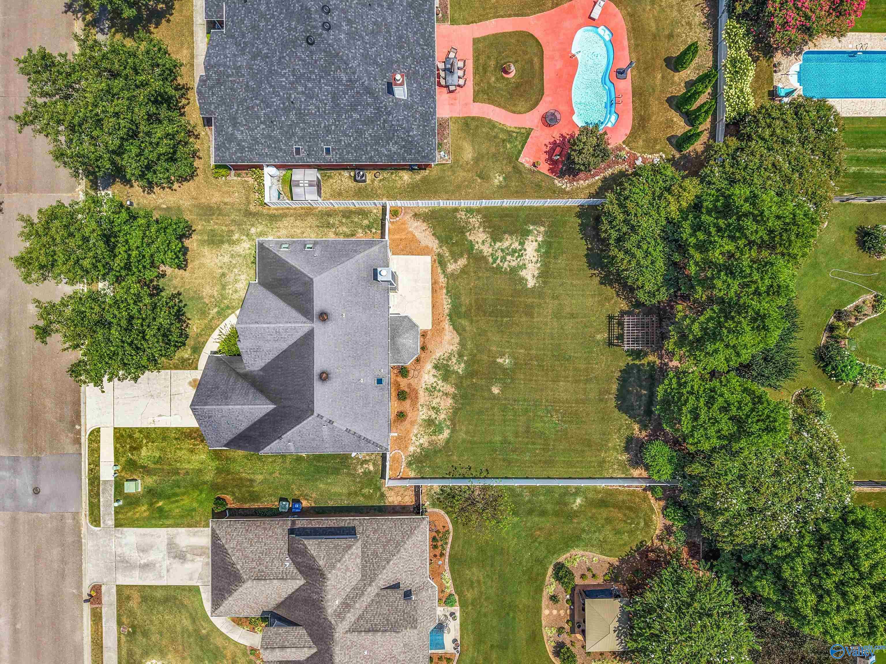 214 Cheval Circle SE