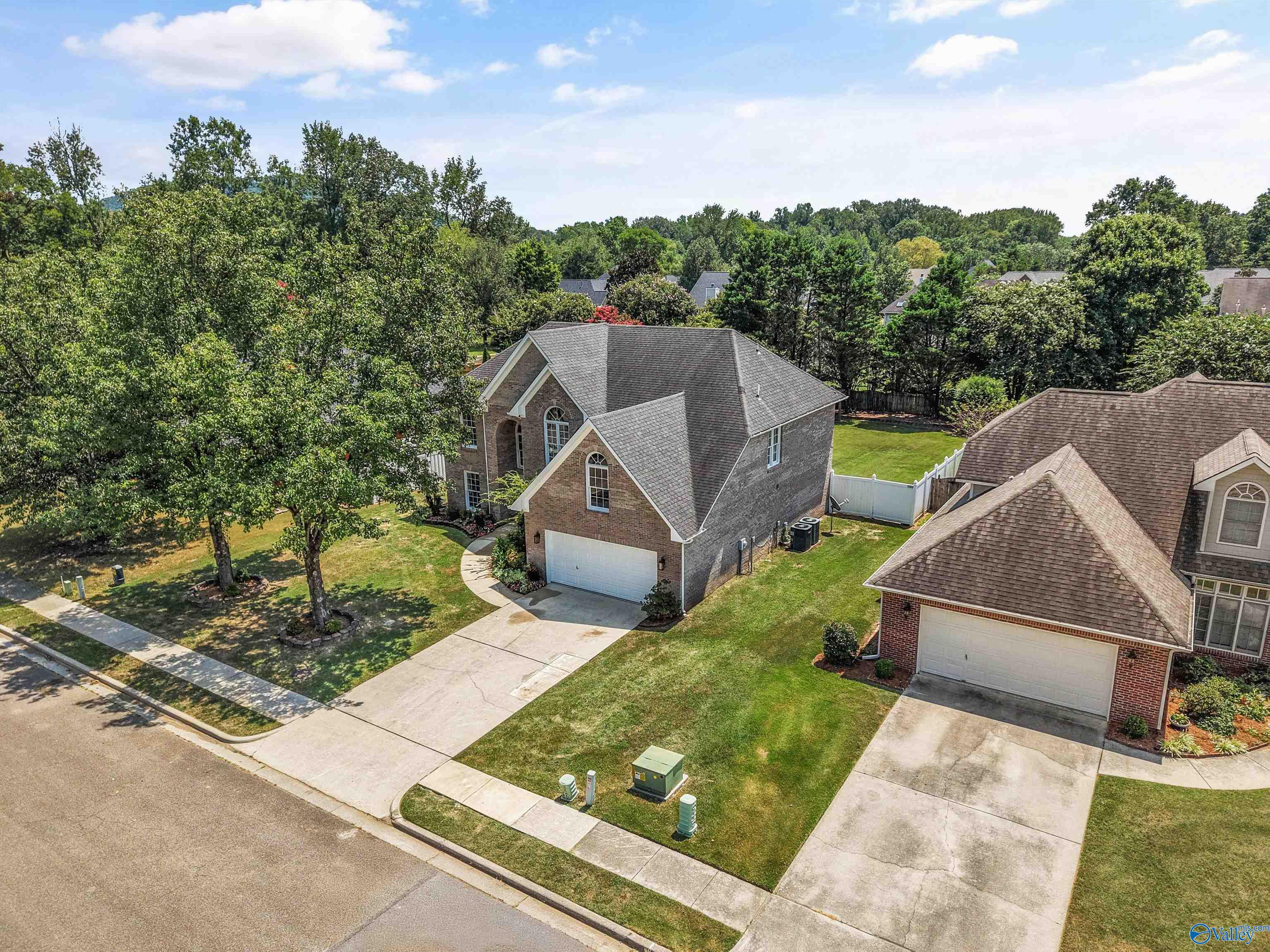 214 Cheval Circle SE