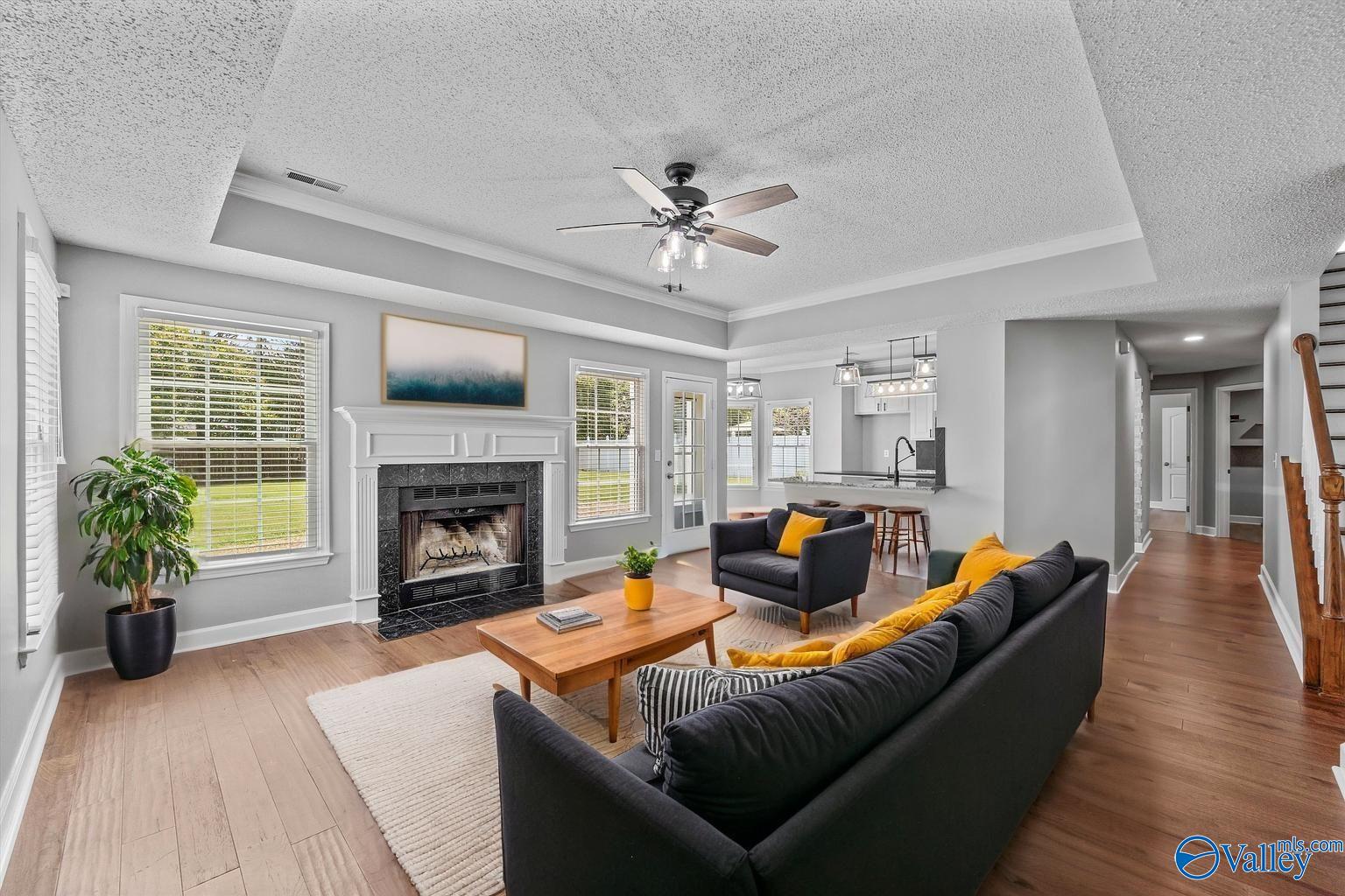 214 Cheval Circle SE