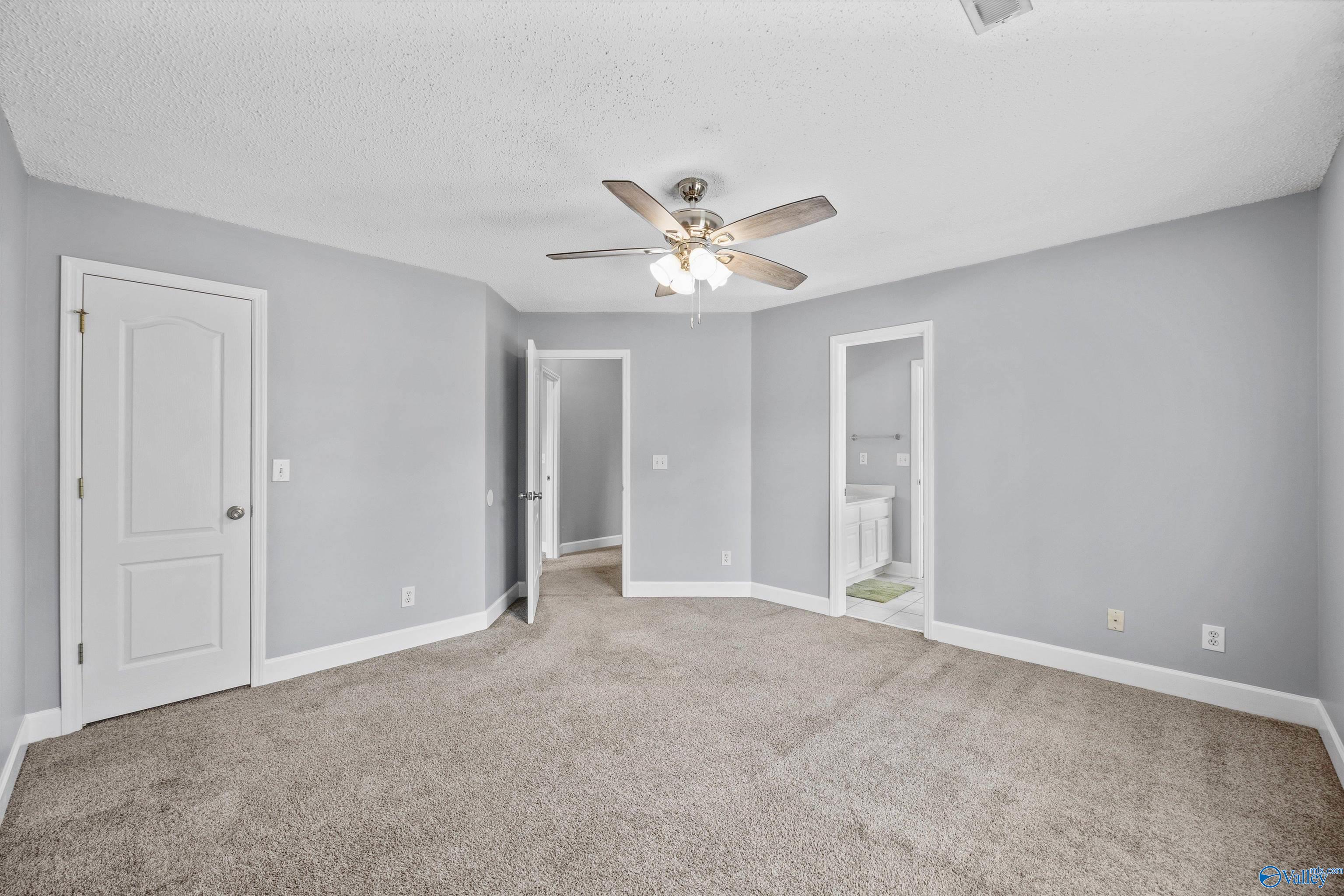 214 Cheval Circle SE