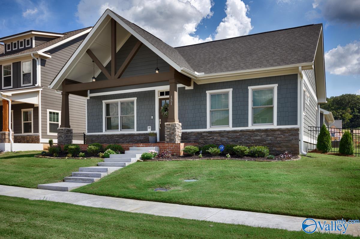 151 Bridgestone Drive NE
