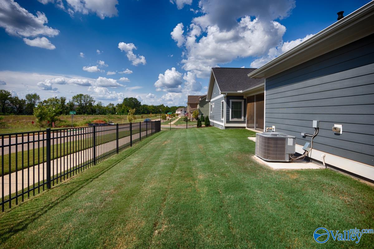 151 Bridgestone Drive NE