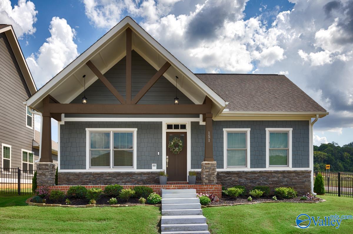 151 Bridgestone Drive NE