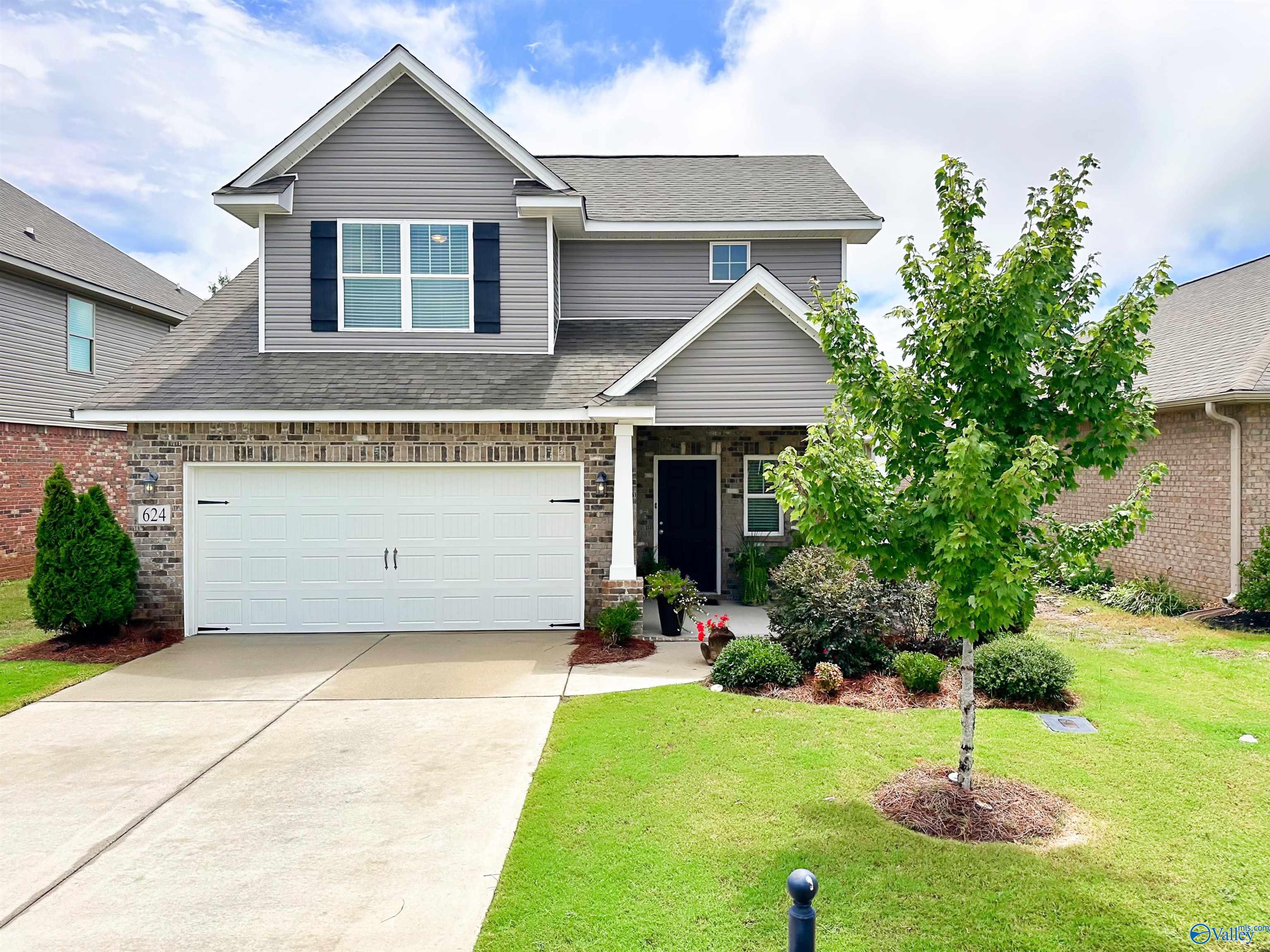 624 Magnolia Place Lane