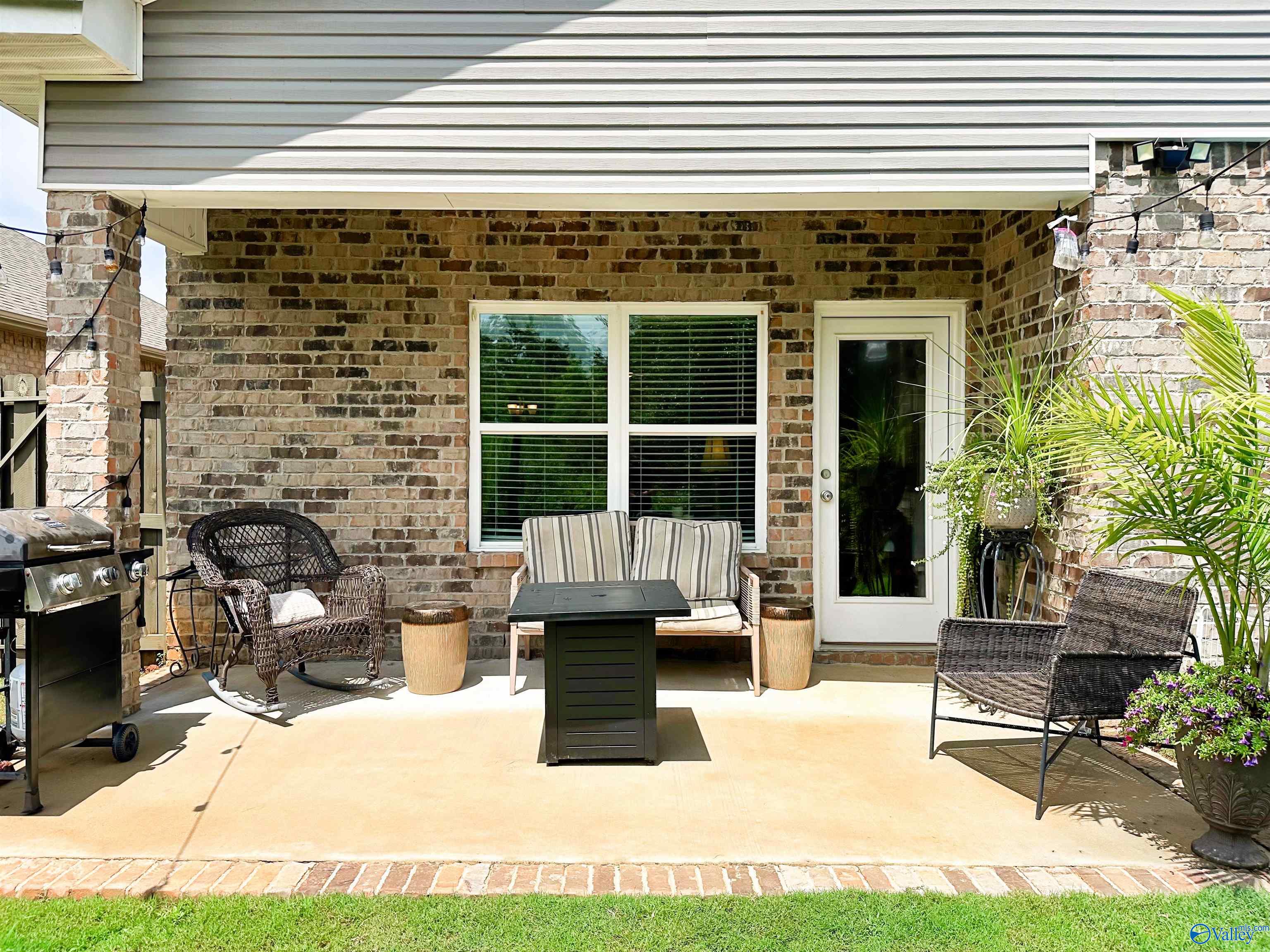 624 Magnolia Place Lane