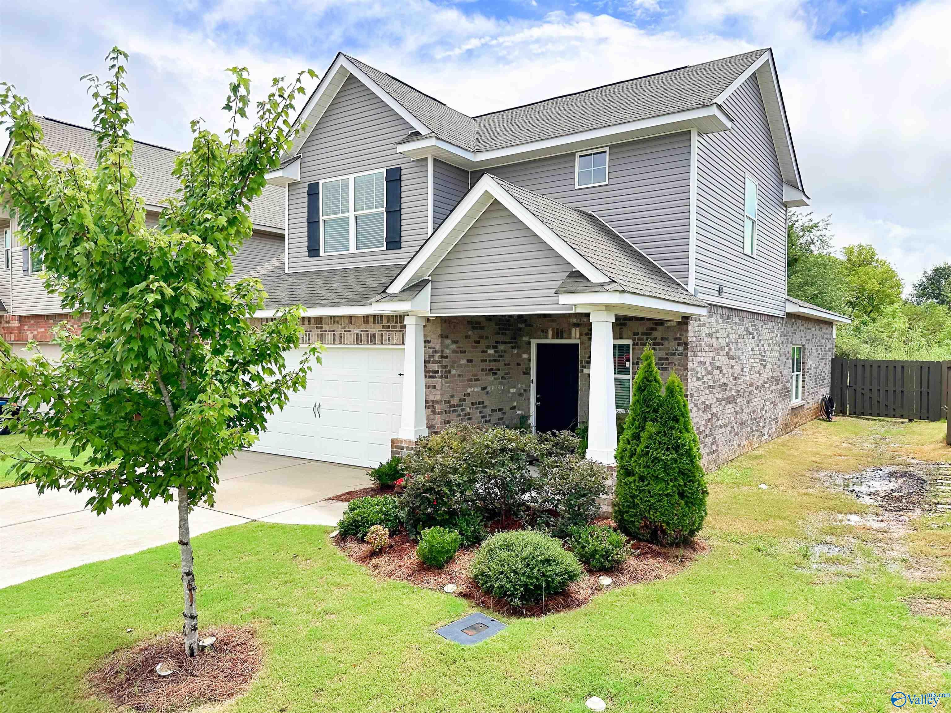 624 Magnolia Place Lane