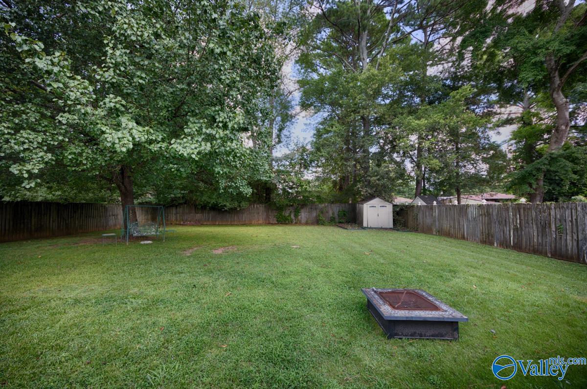 2614 Thornhill Road NW