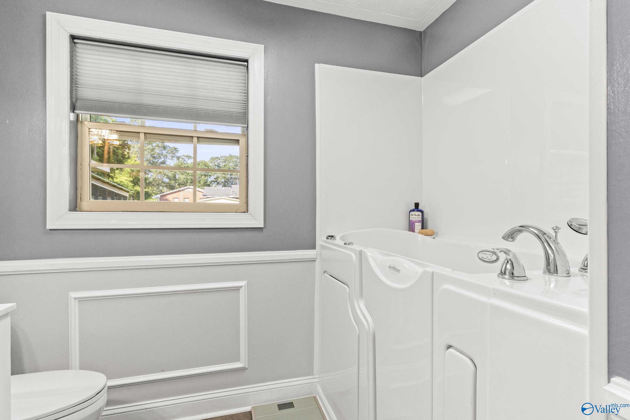 203 Morrow Street NE