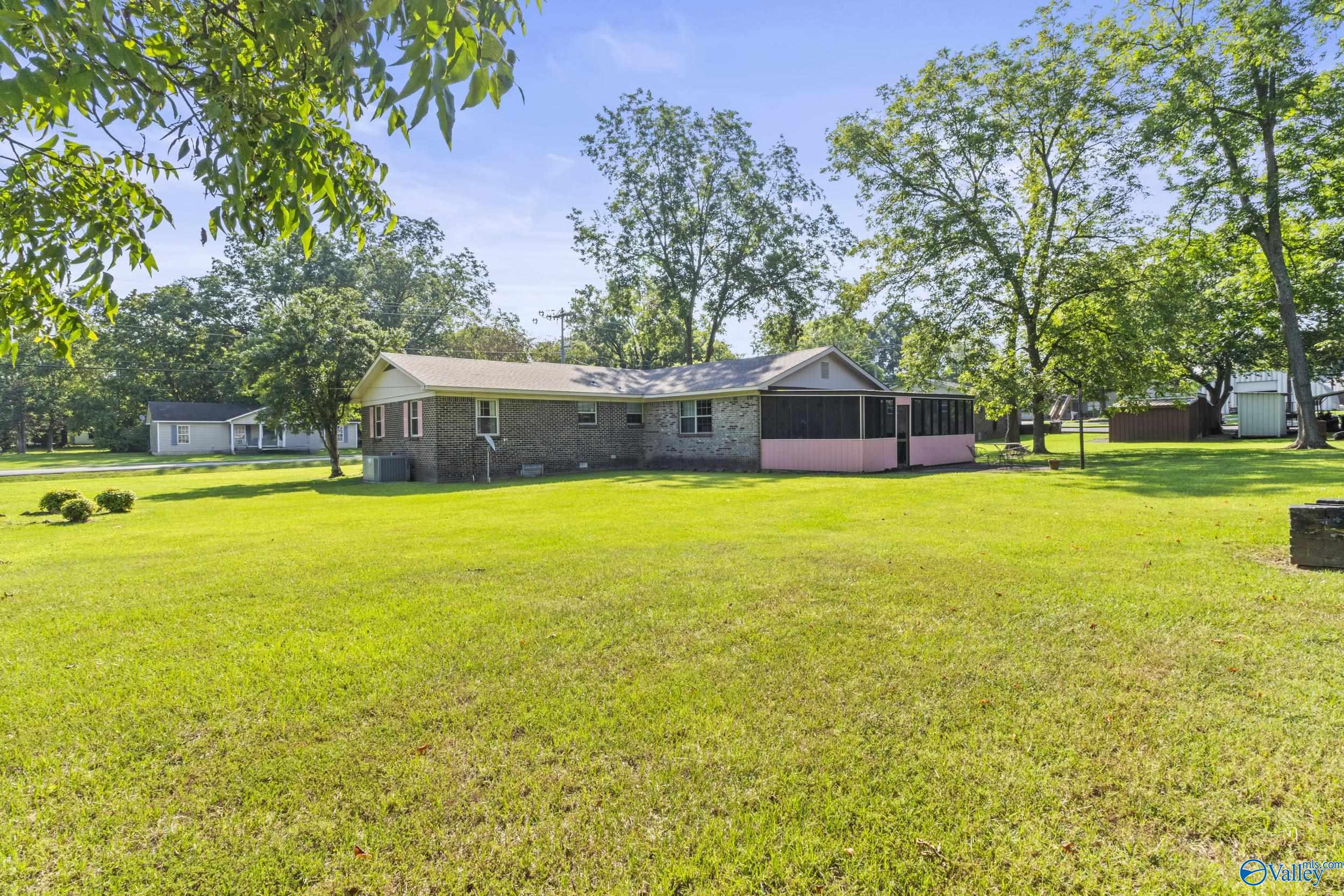 203 Morrow Street NE