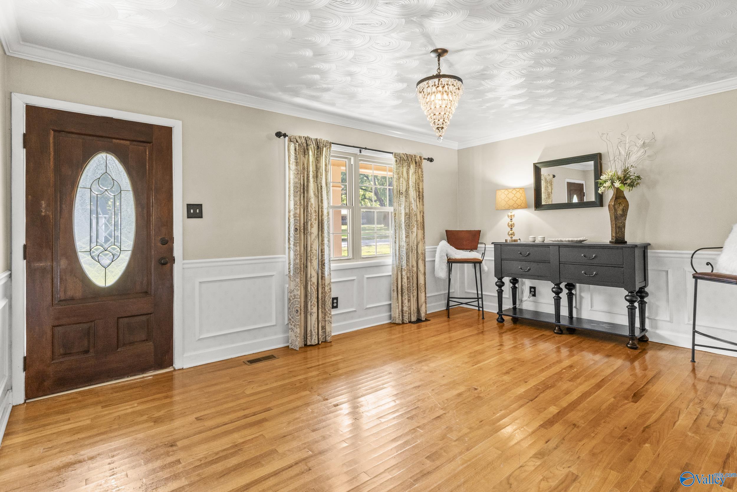 203 Morrow Street NE